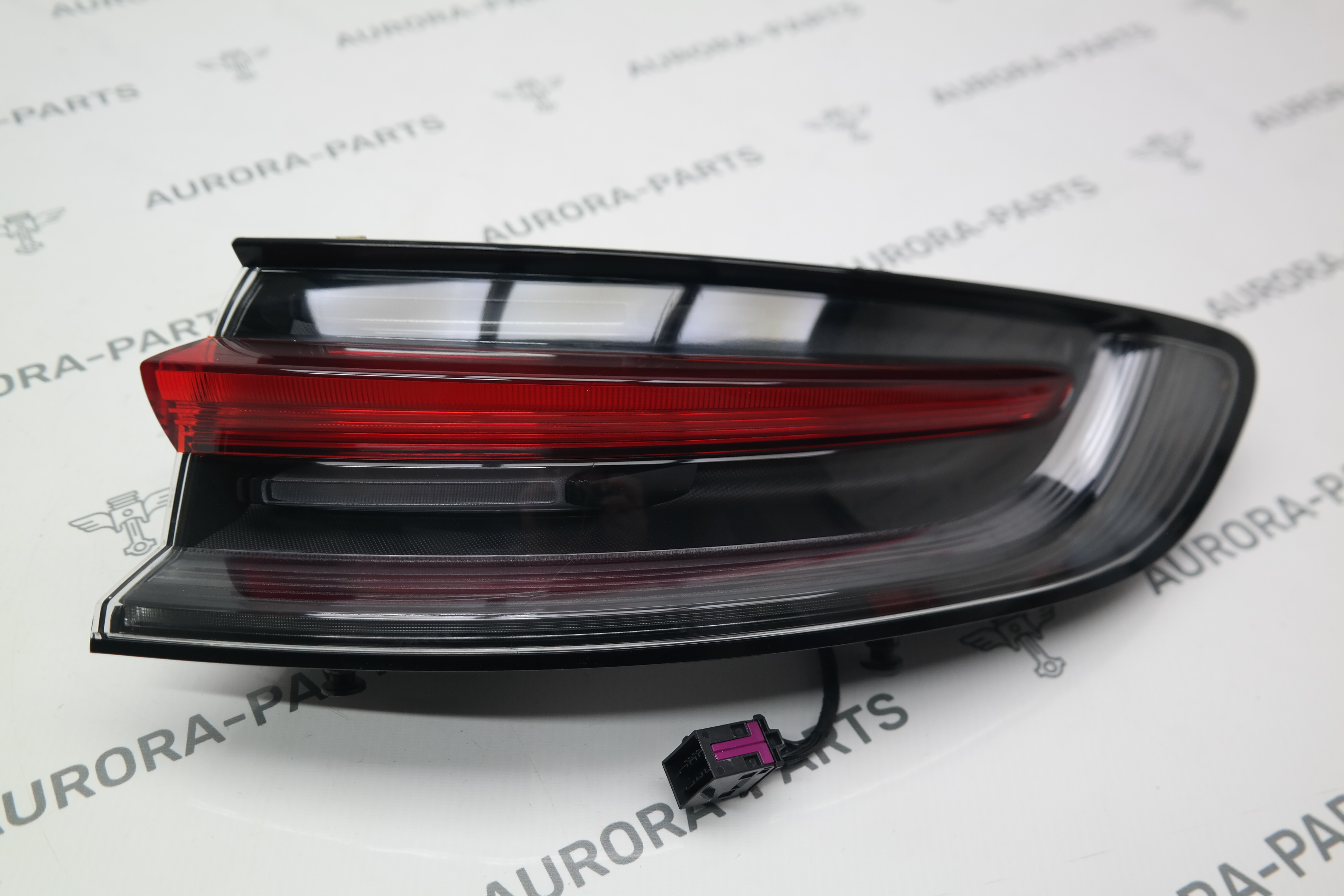 Фонарь задний RH в крыло рестайлинг стандарт 8SA Porsche Macan