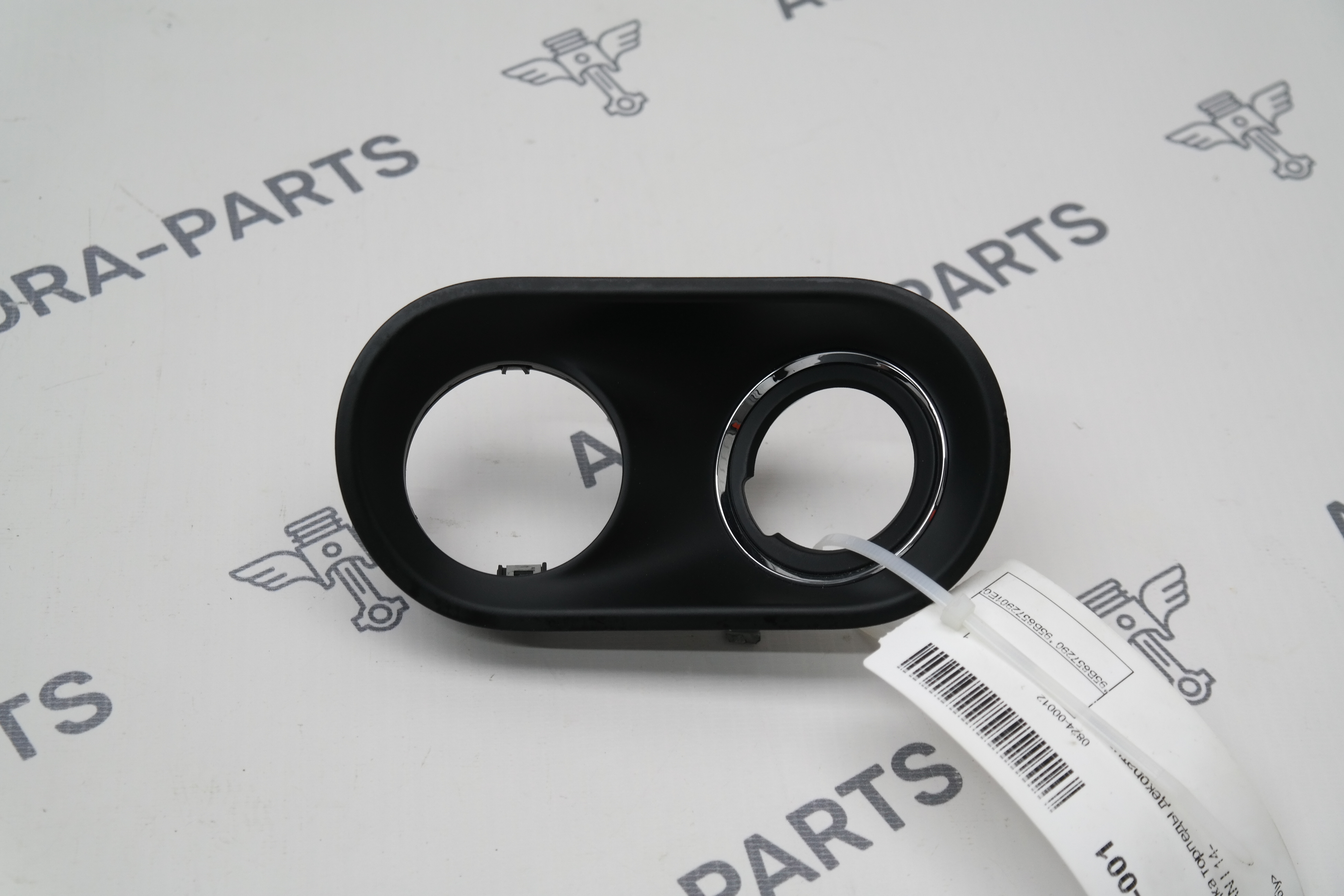 Накладка торпеды декоративная Porsche Macan