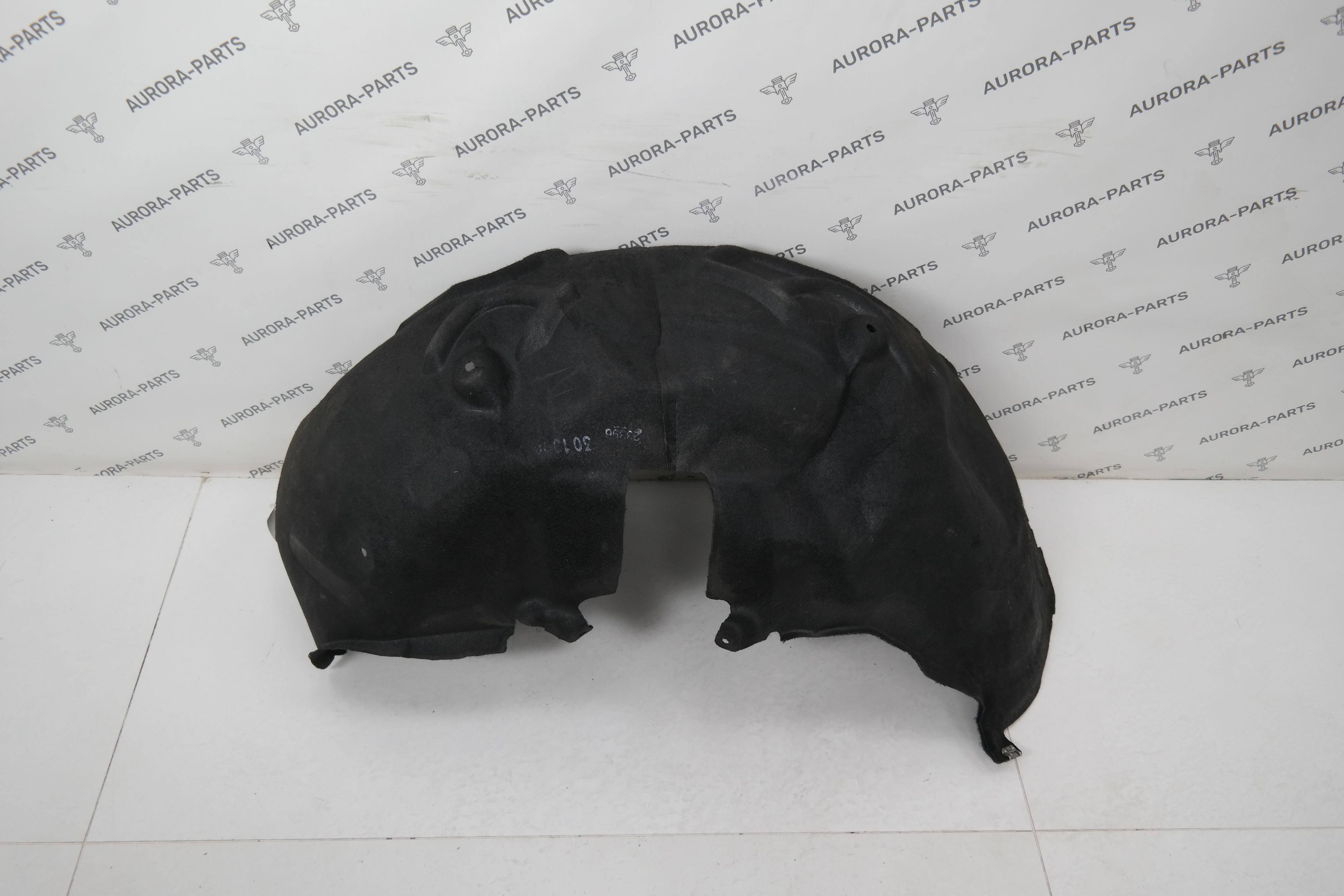 Подкрылок задний LH Porsche Macan