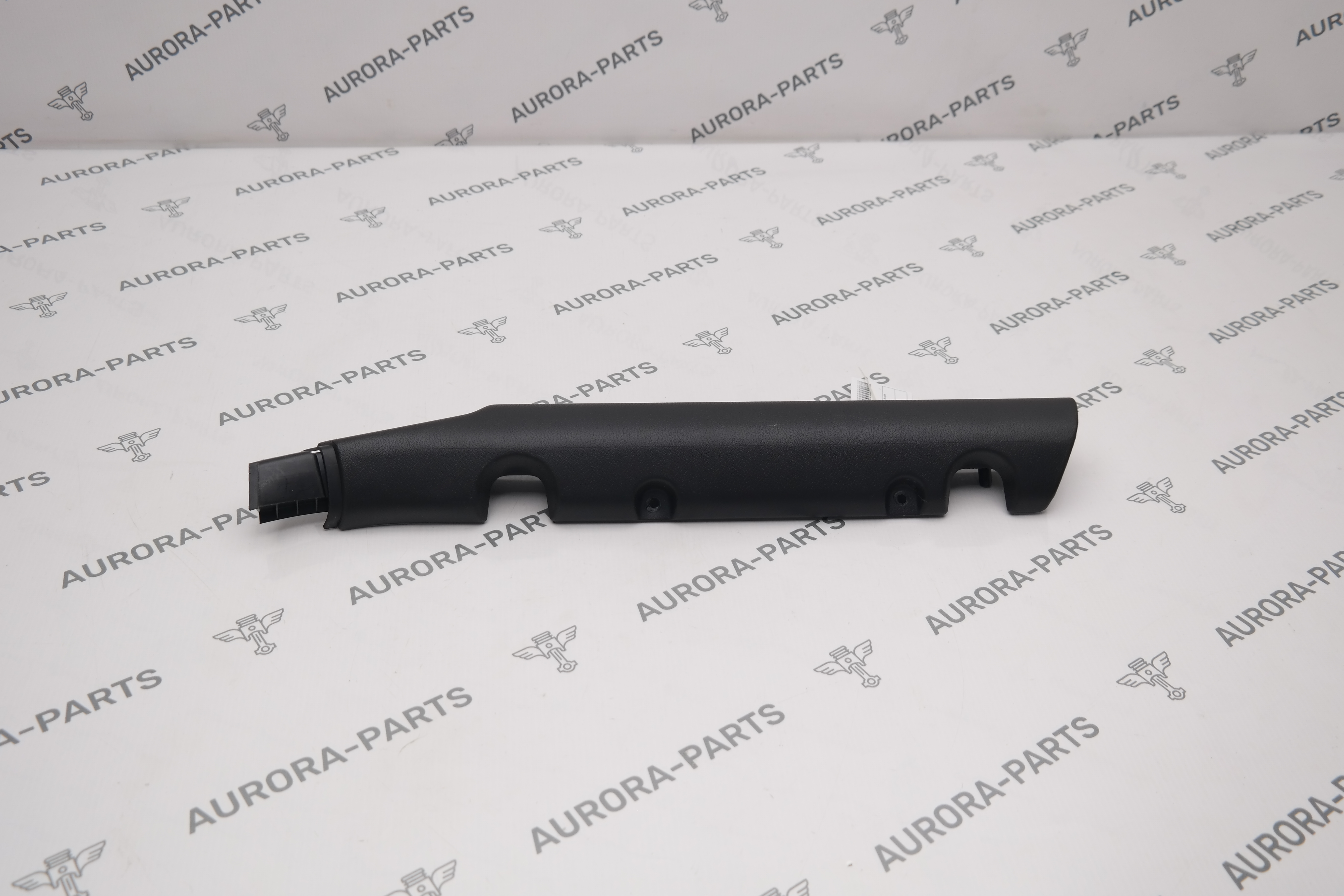 Обшивка потолка стойка B RH Jeep Wrangler