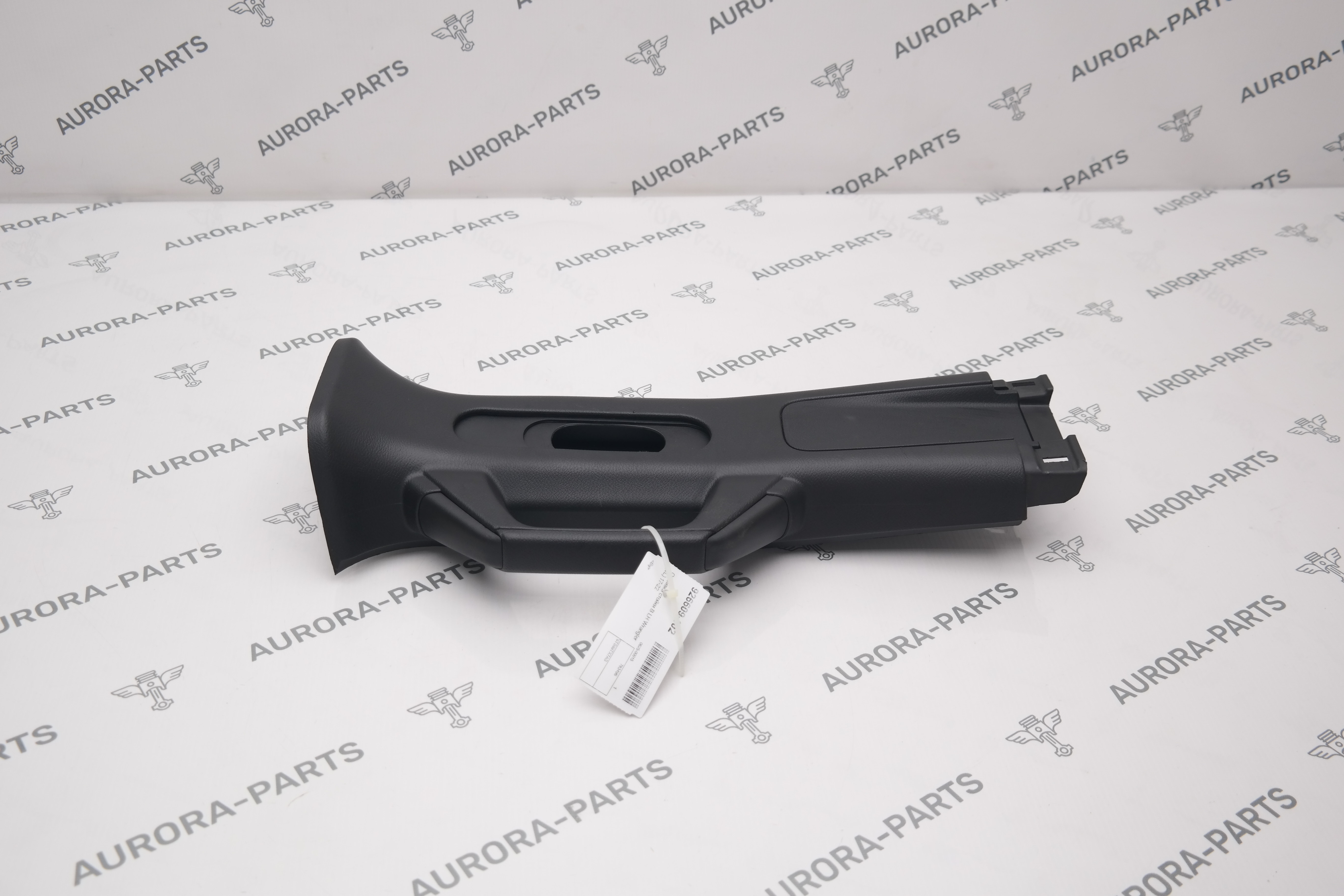 Обшивка стойки B LH Jeep Wrangler