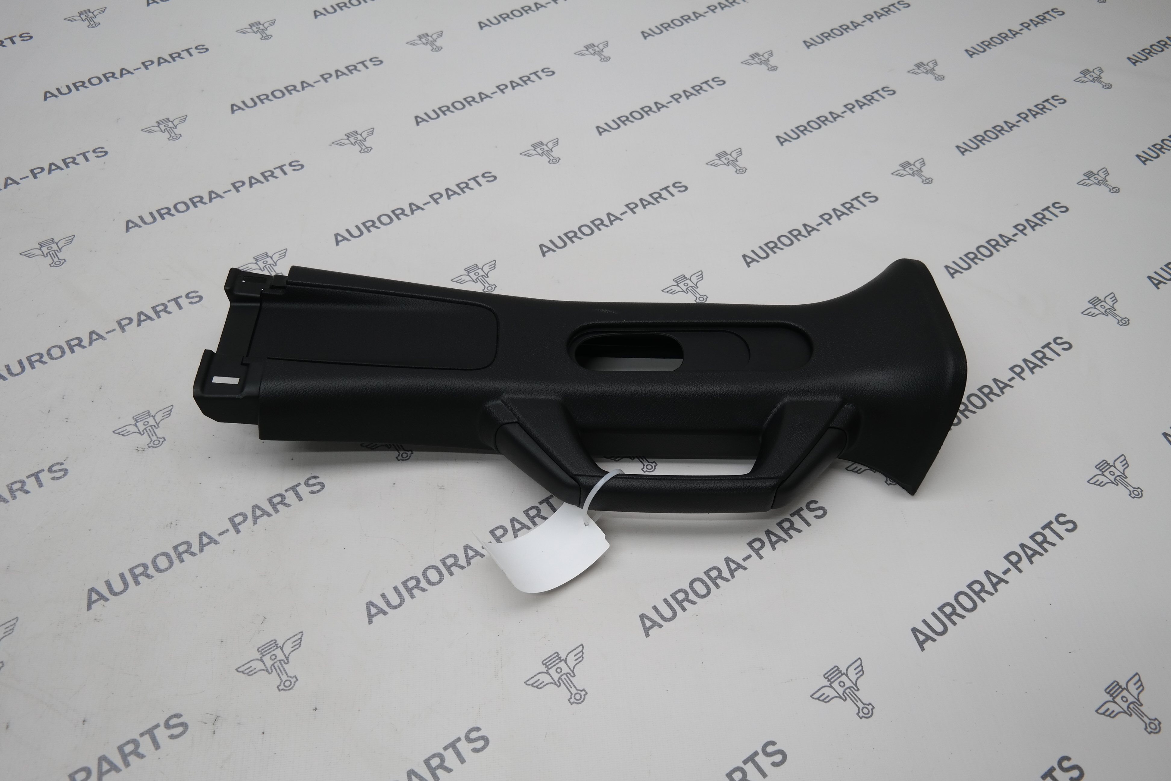 Обшивка стойки B RH Jeep Wrangler