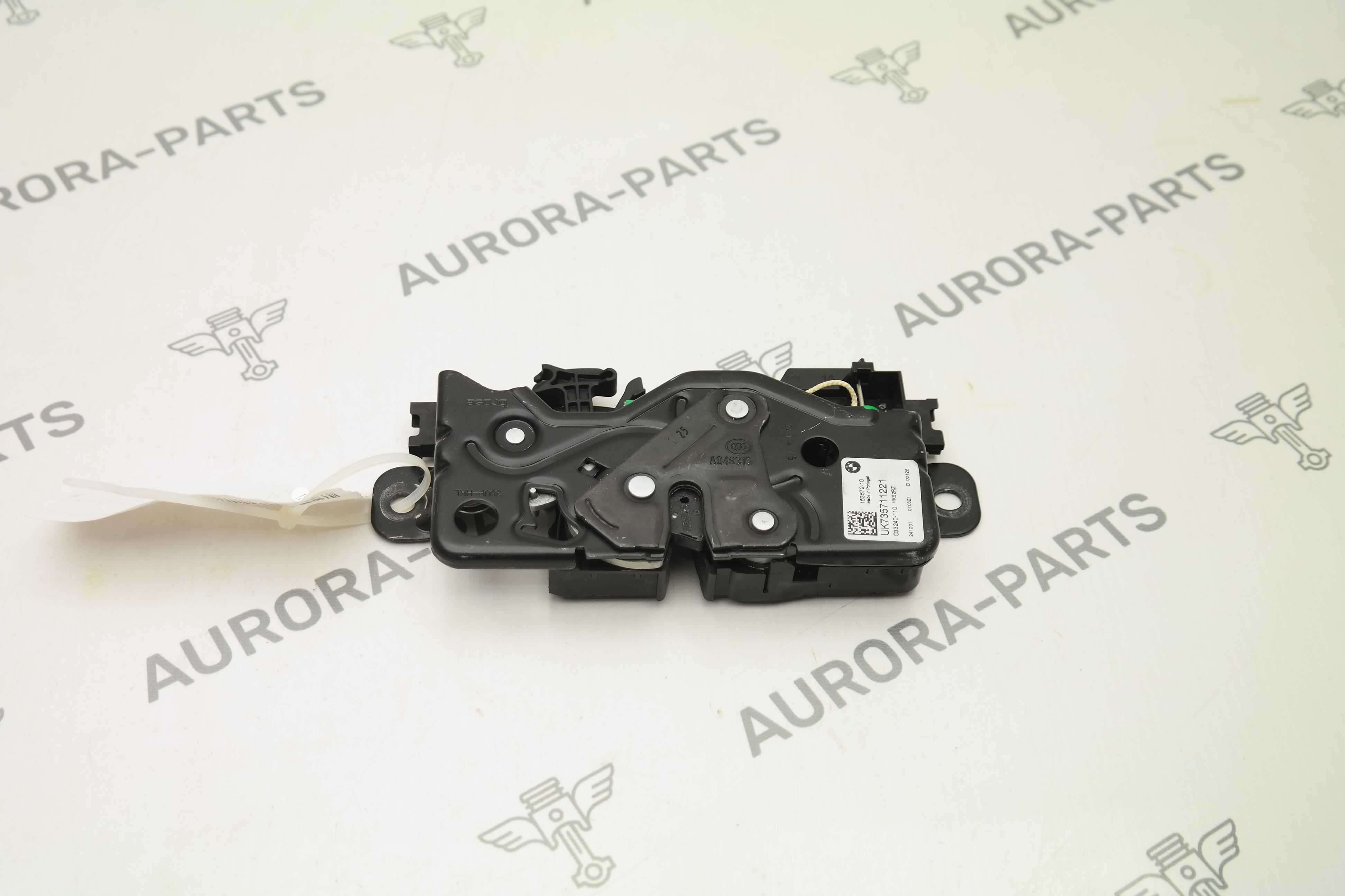 Замок крышки багажника BMW 3-Series