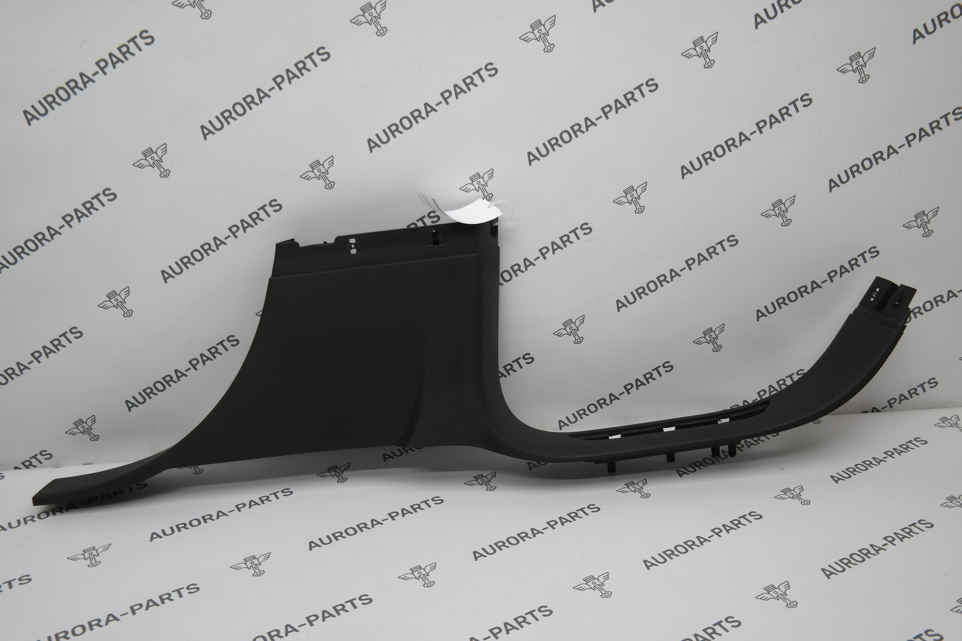 Накладка заднего порога внутренняя RH Porsche Cayenne