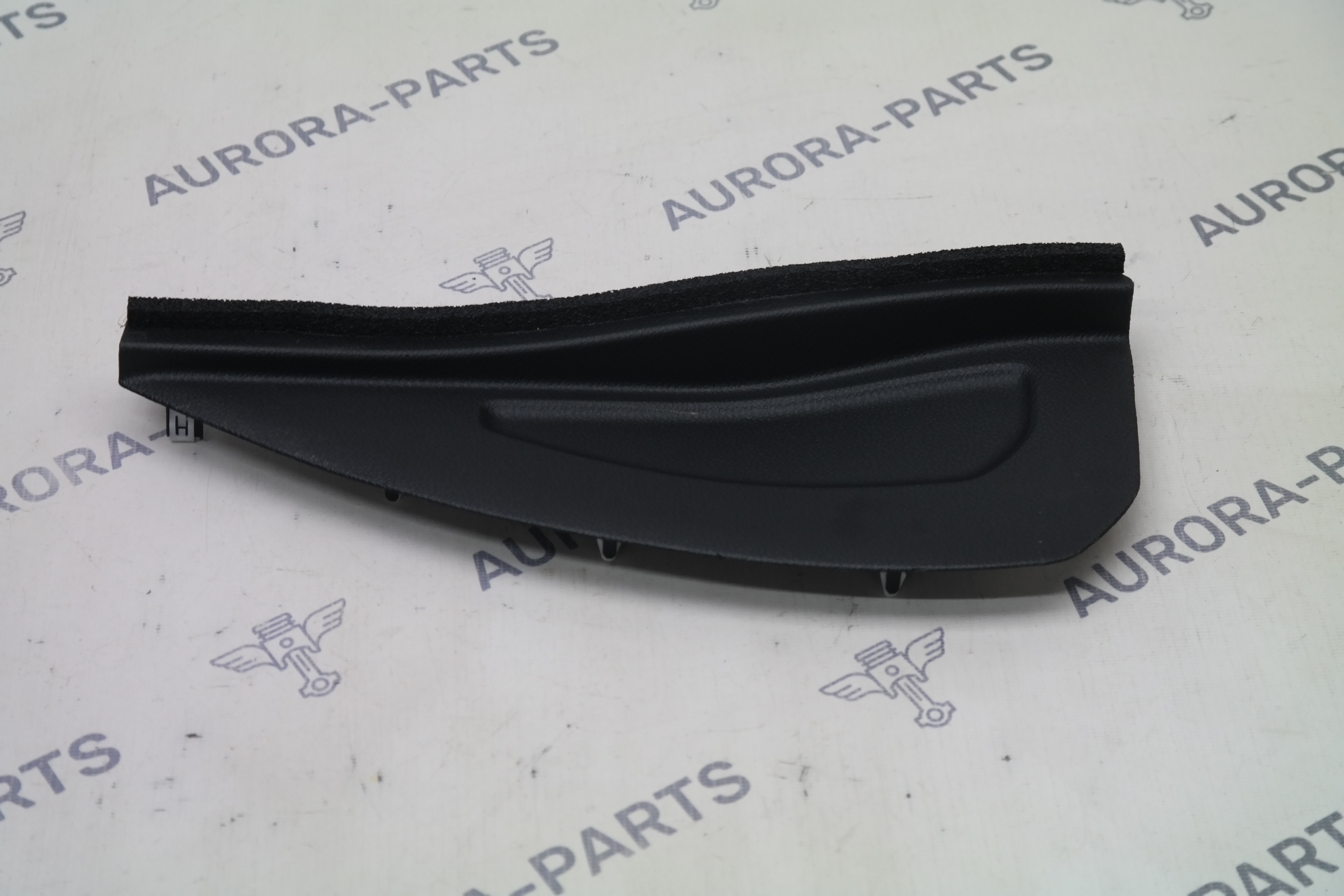 Накладка торпеды LH Jeep Wrangler