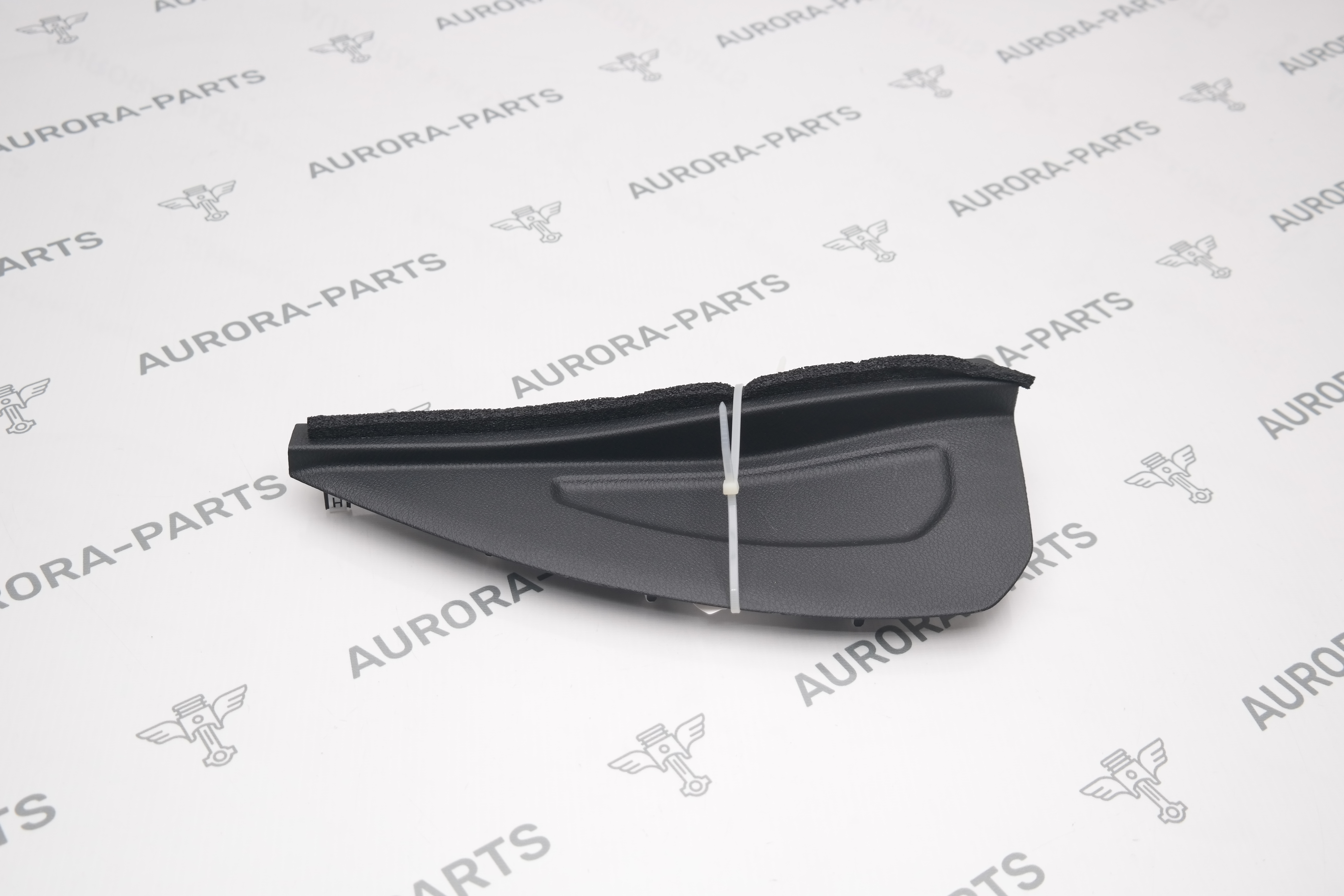 Накладка торпеды LH Jeep Wrangler