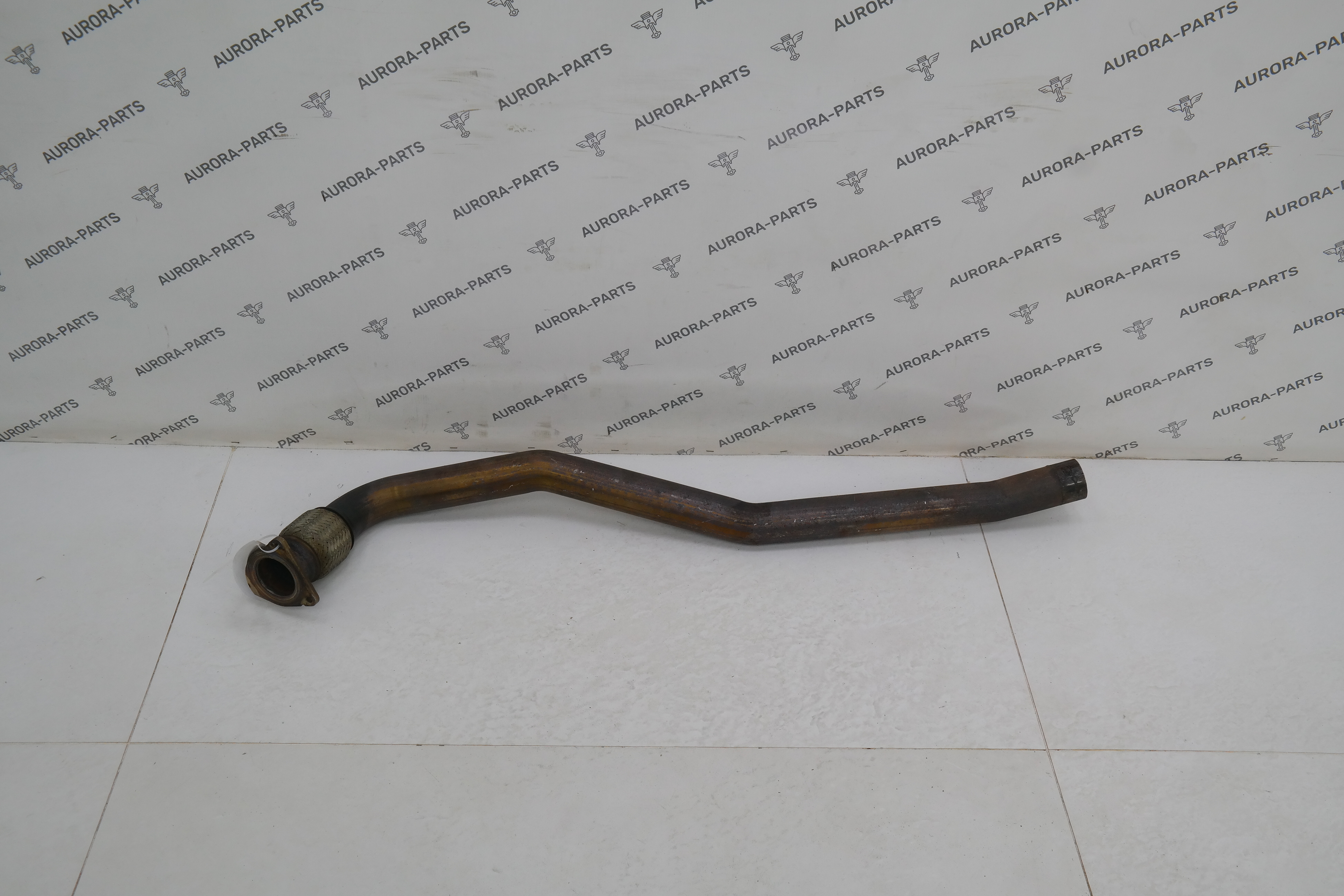 Труба приемная LH Porsche Macan