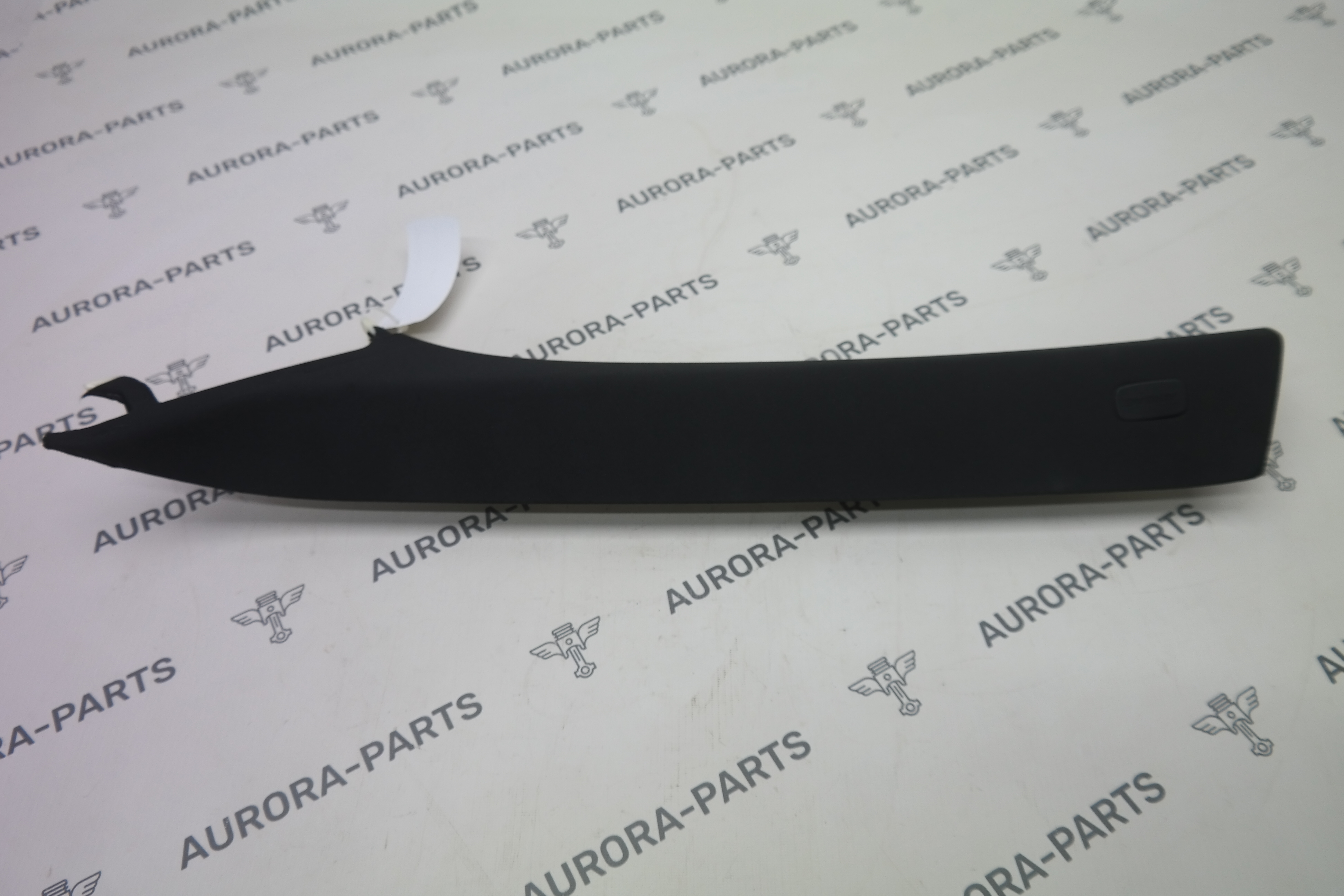 Обшивка стойки A LH Audi Q7