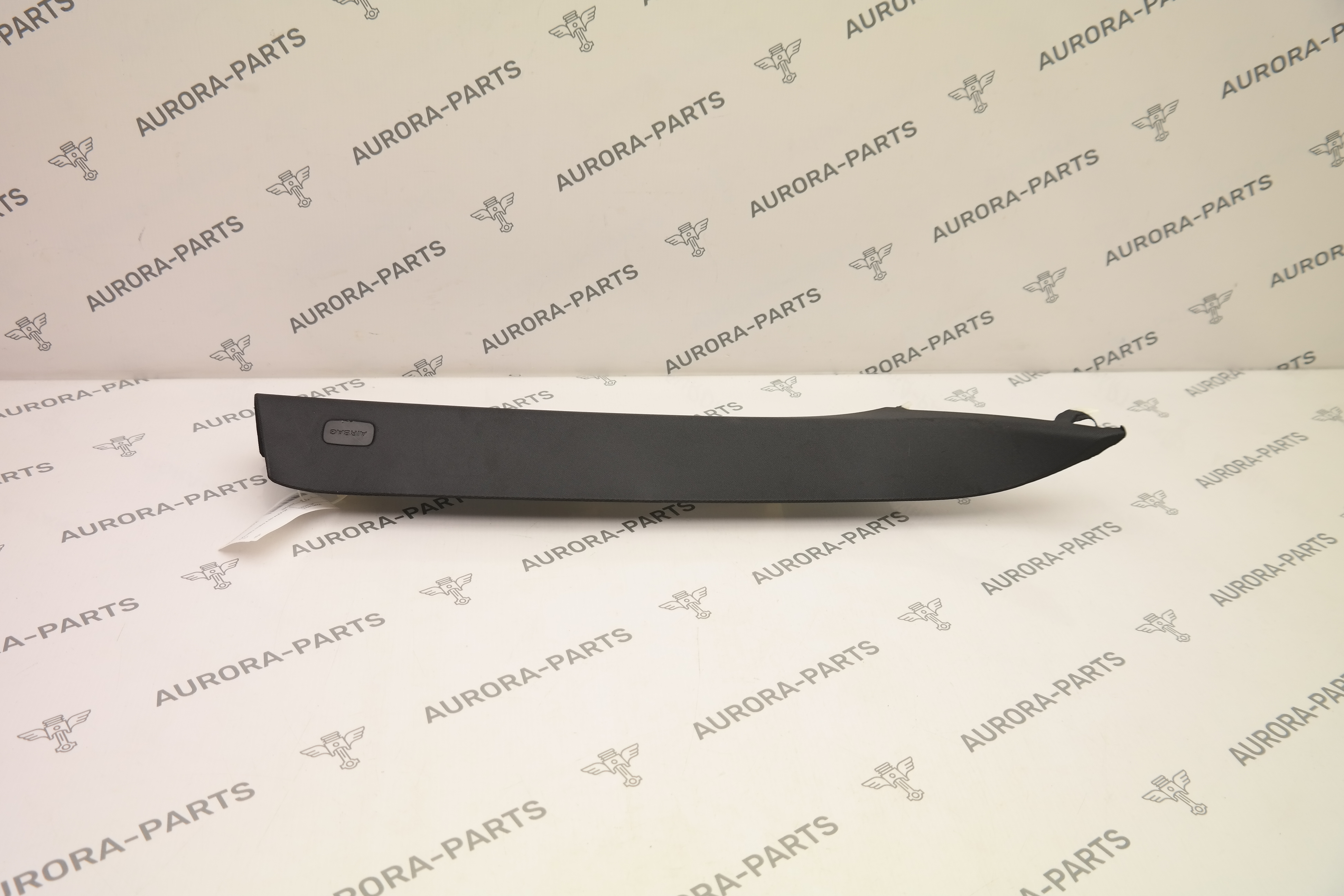 Обшивка стойки A RH Audi Q7