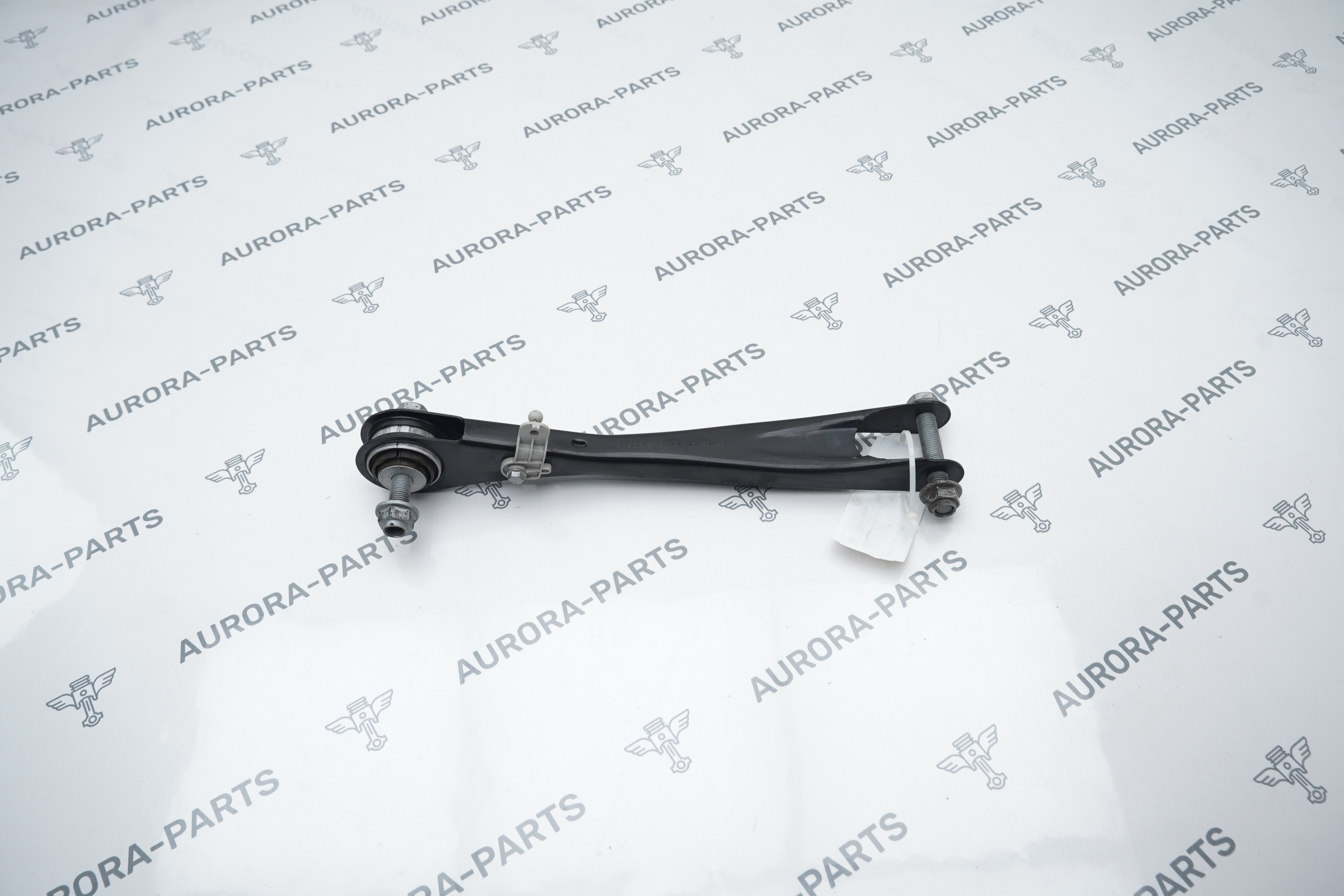 Рычаг продольный задней подвески нижний  LH=RH BMW X5