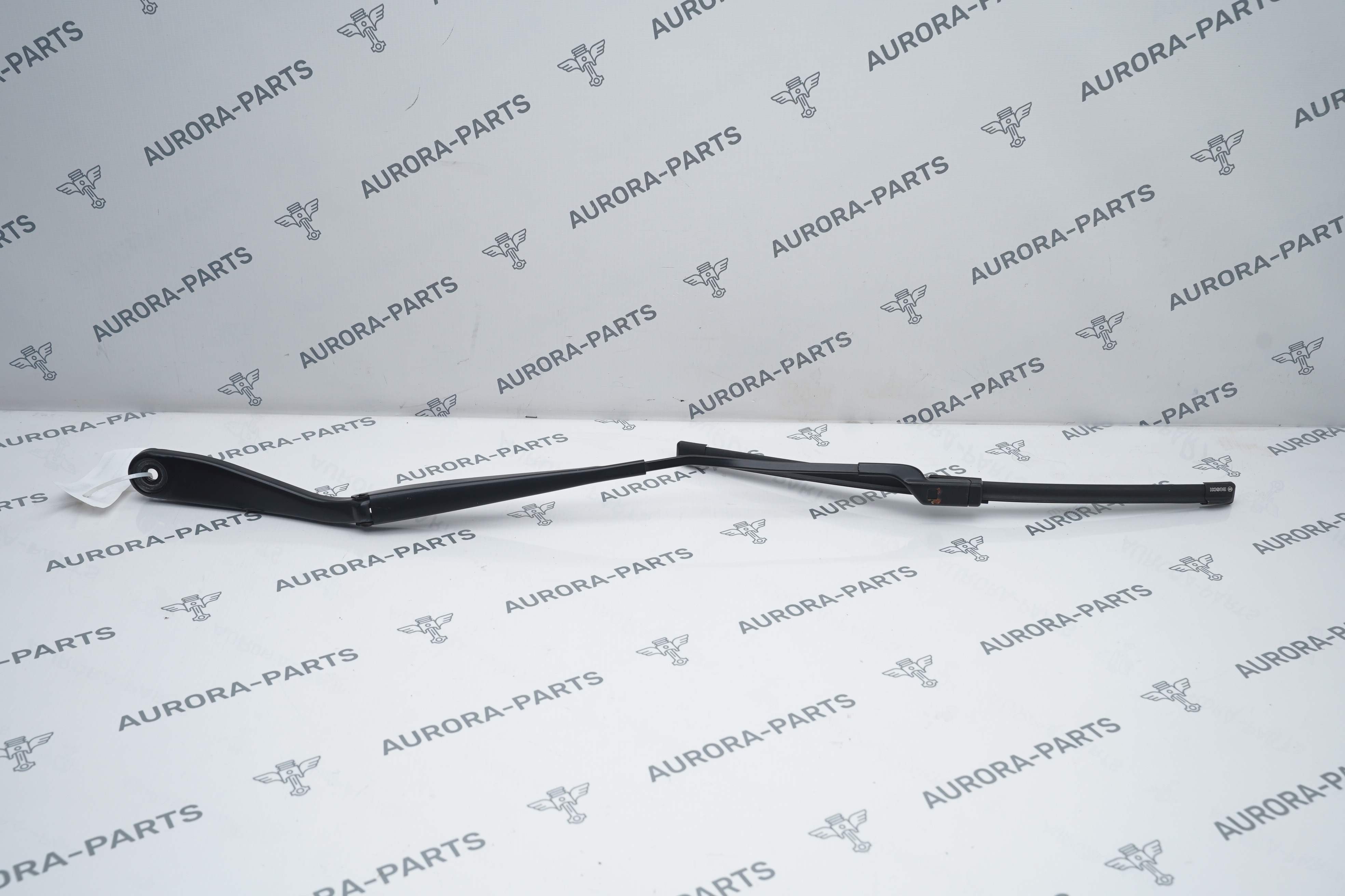 Поводок стеклоочистителя (правый) BMW X5