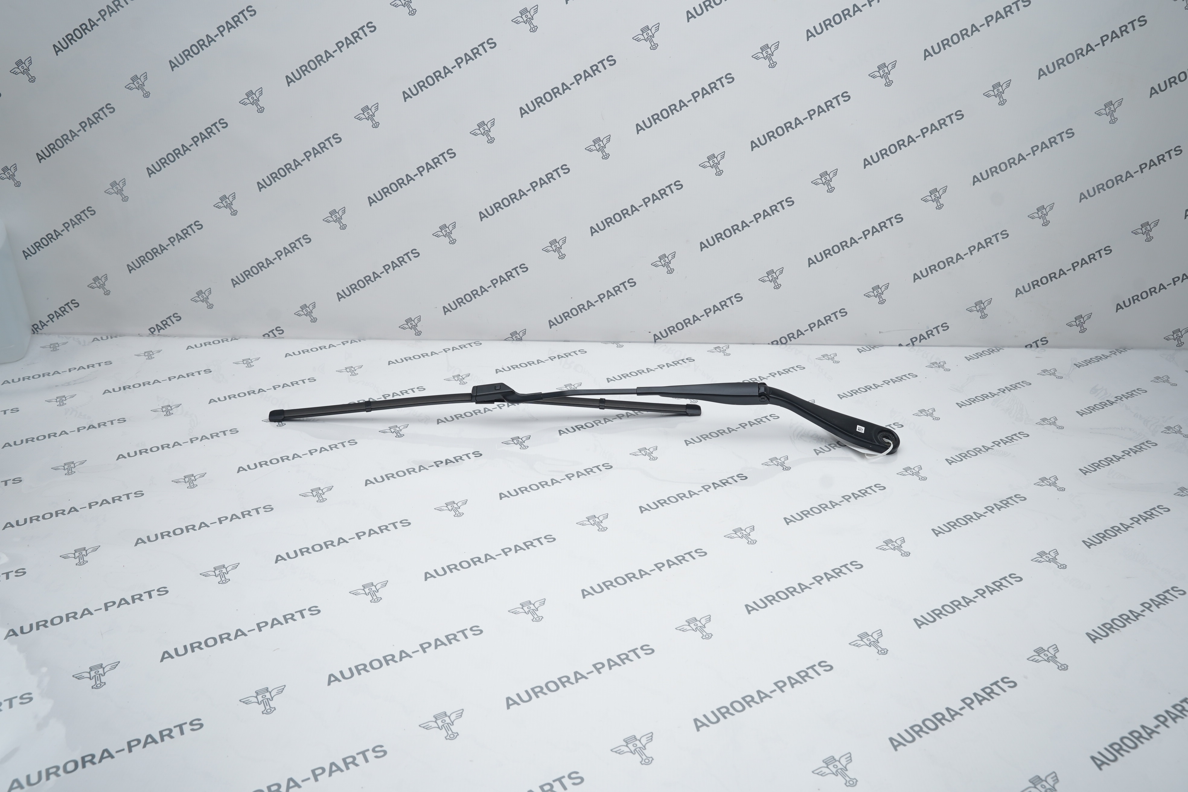 Поводок стеклоочистителя (правый) BMW X5