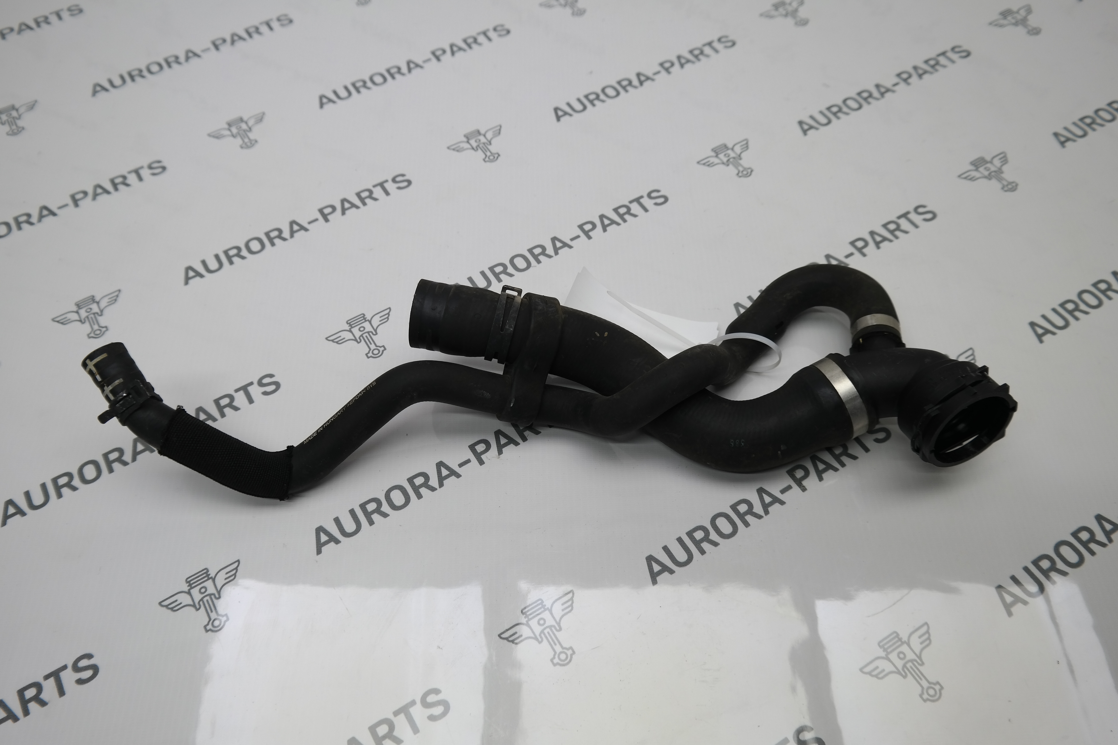 Патрубок системы охлаждения Porsche Cayenne