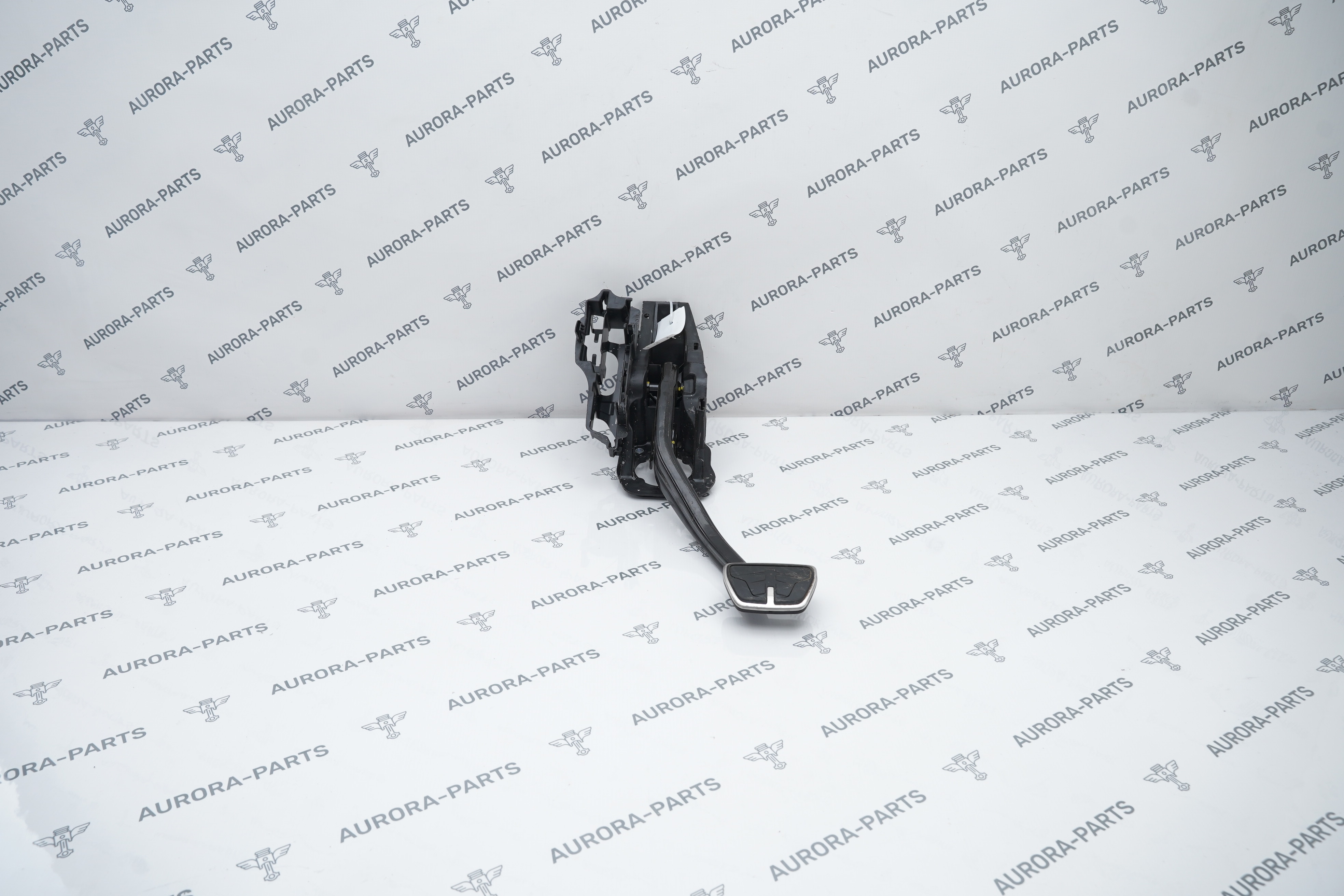 Педаль тормоза в сборе BMW X5