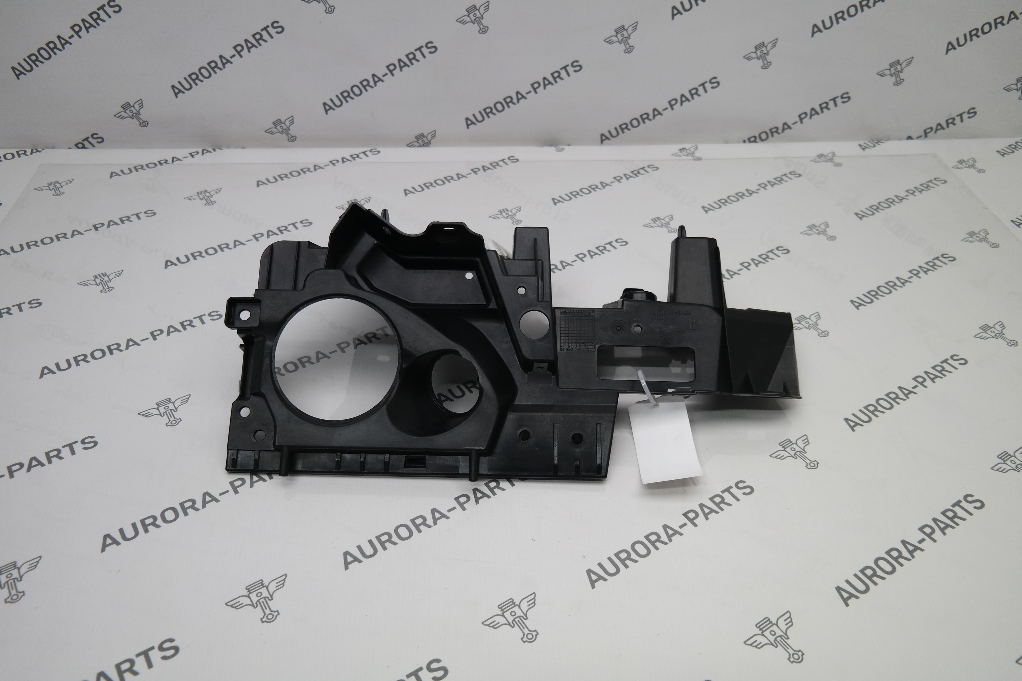 Кронштейн обшивки багажника RH BMW X4