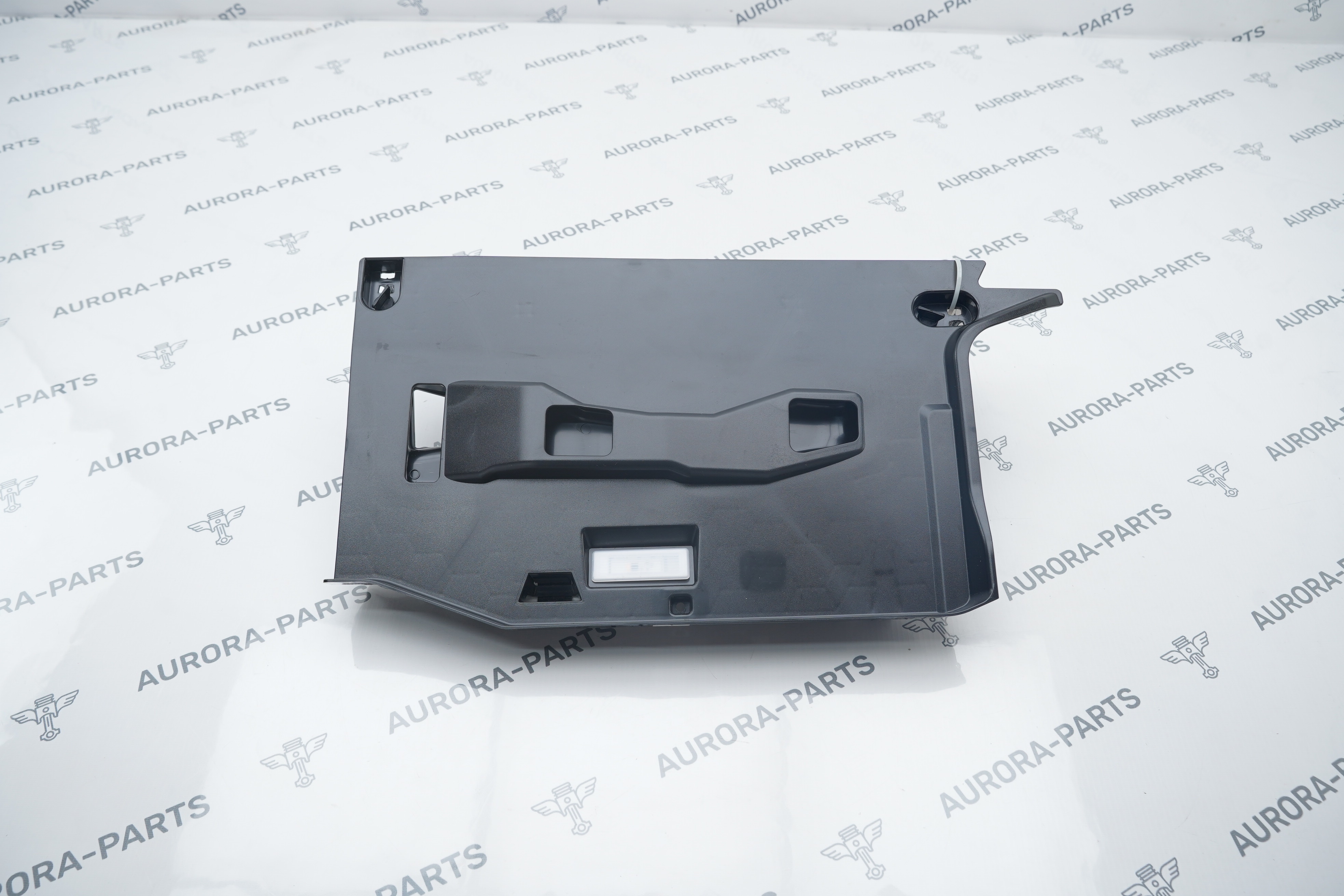 Накладка торпедо RH BMW X5