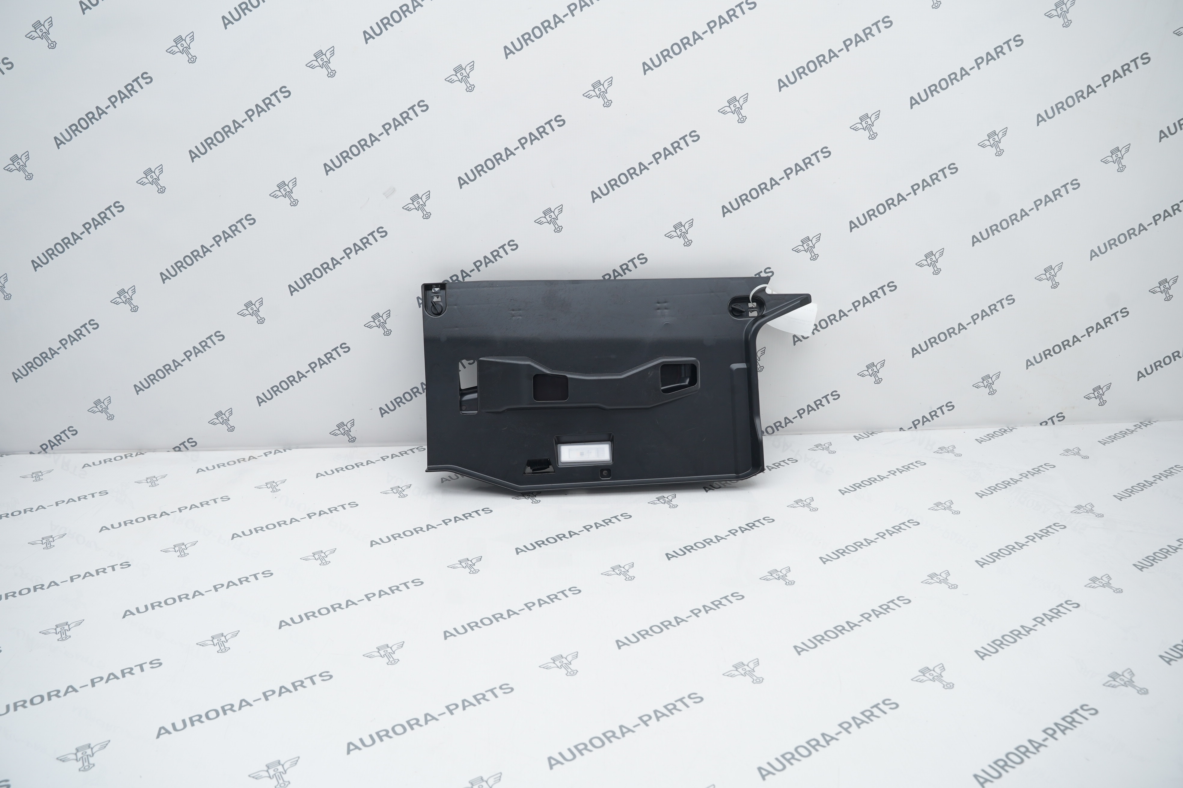 Накладка торпедо RH BMW X5