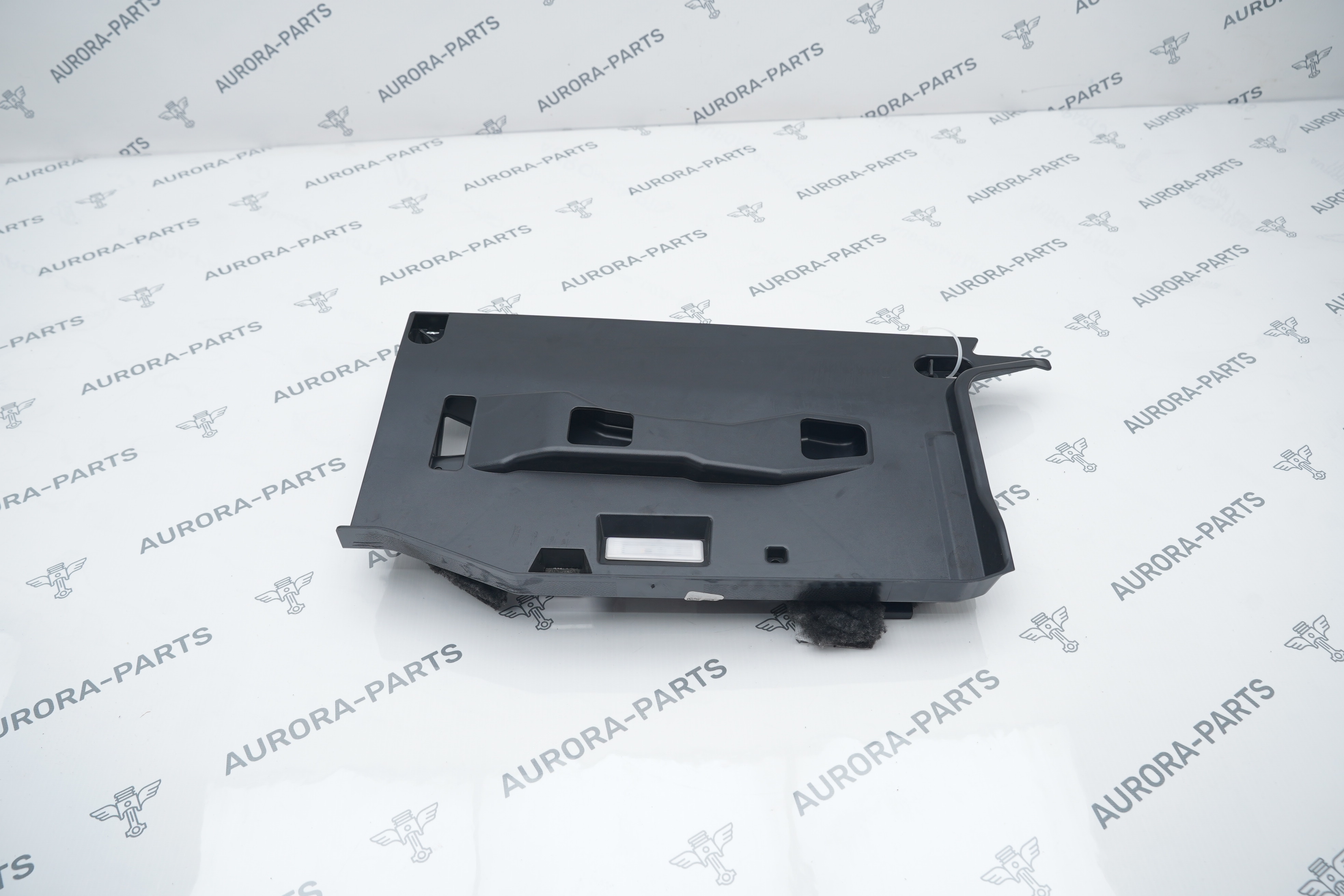 Накладка торпедо RH BMW X5