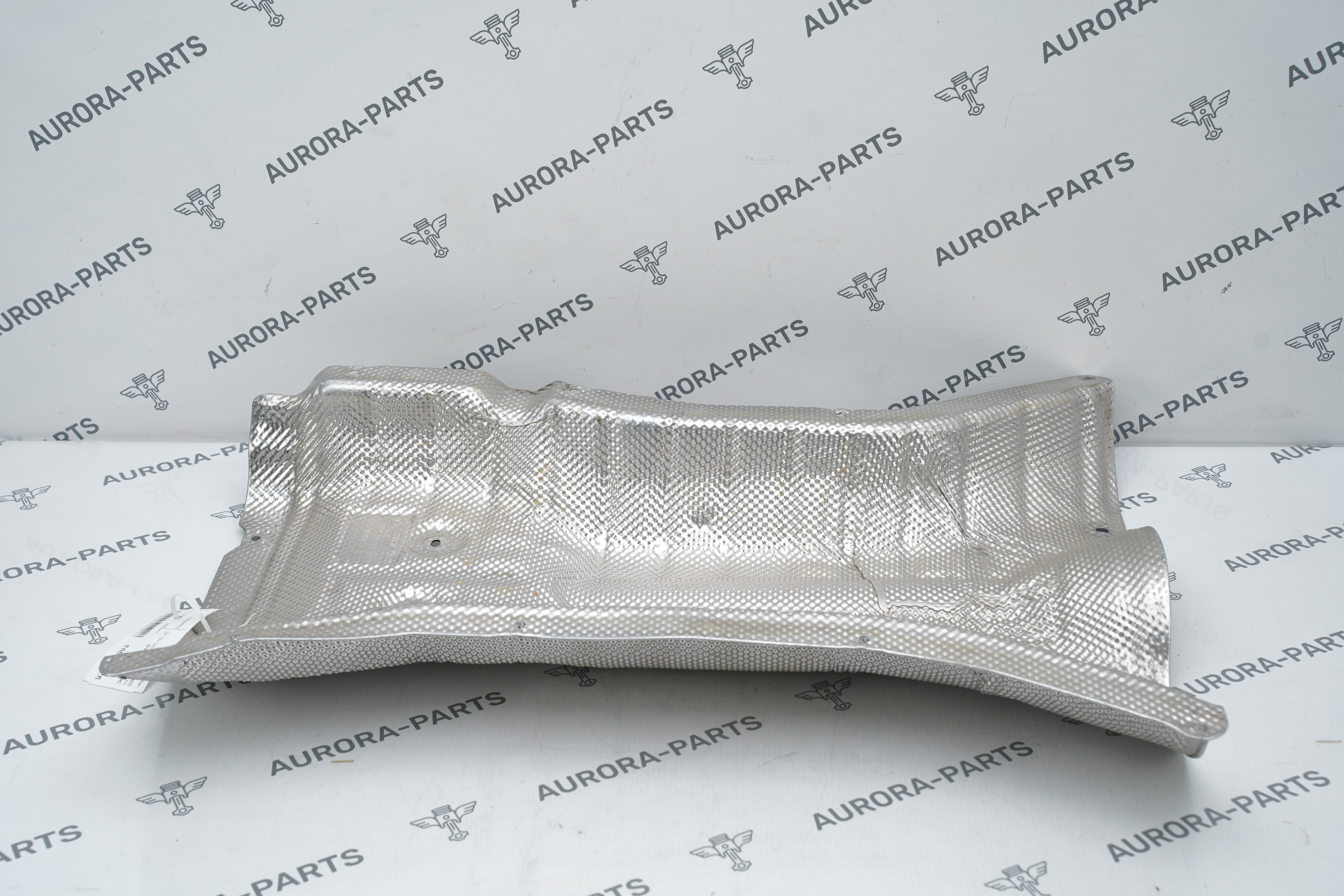 Экран теплозащитный топливного бака BMW X5