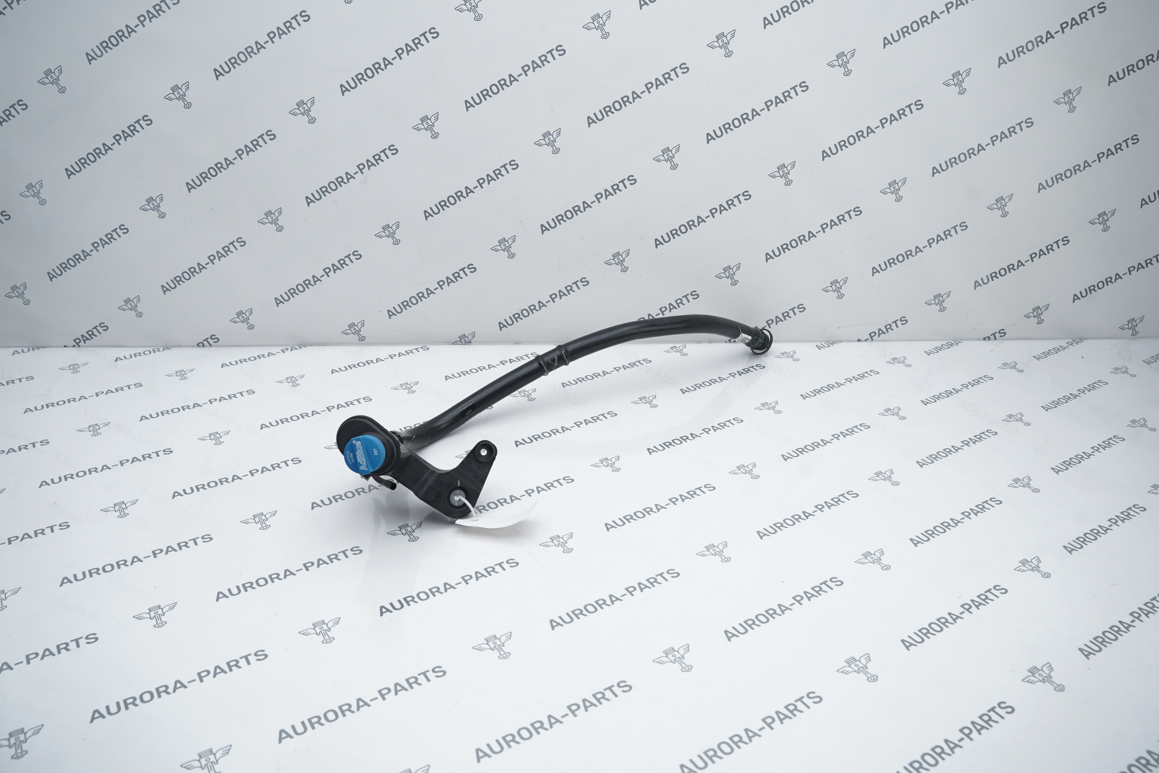 Горловина бака AdBlue BMW X5