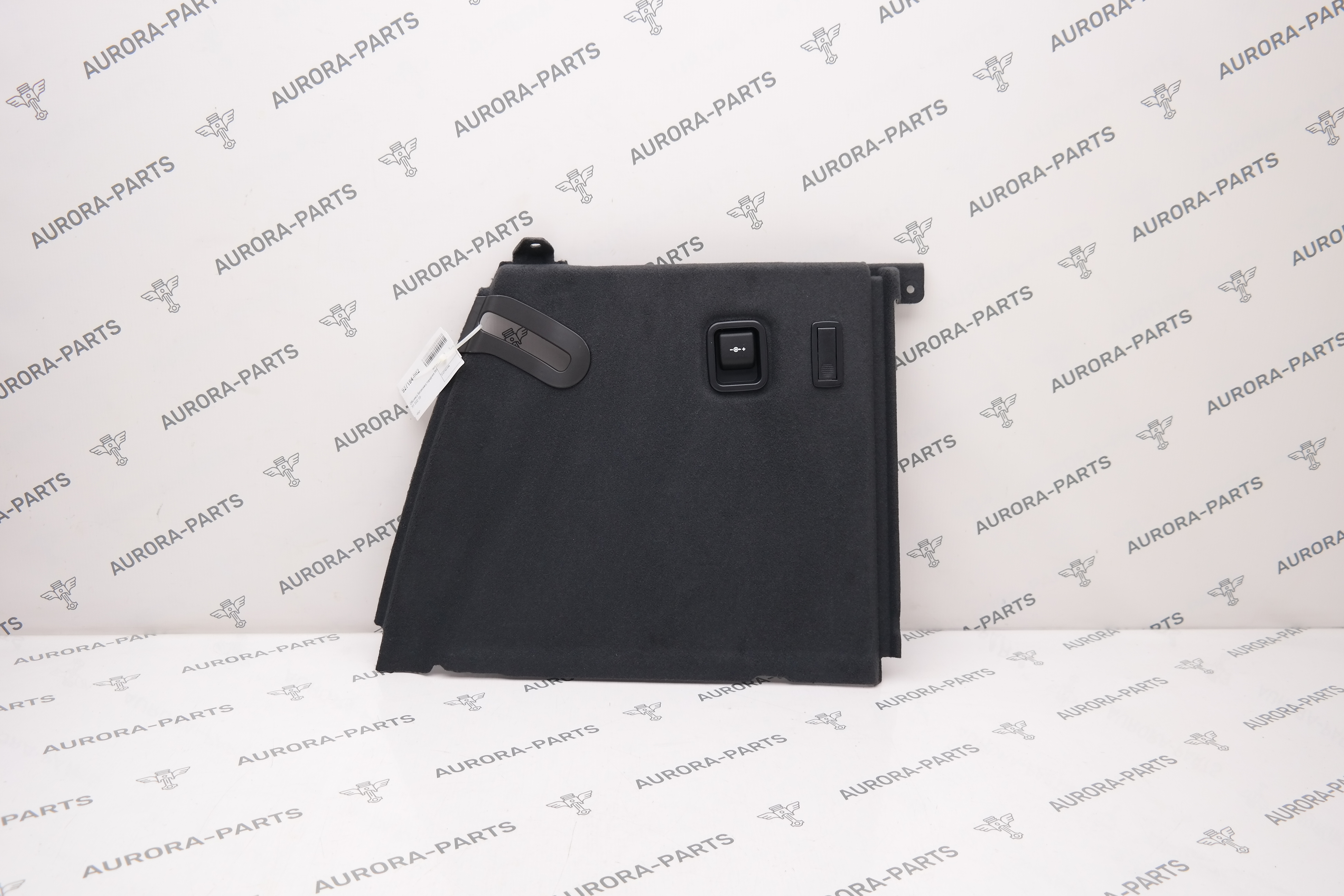 Обшивка багажника передняя RH BMW X4