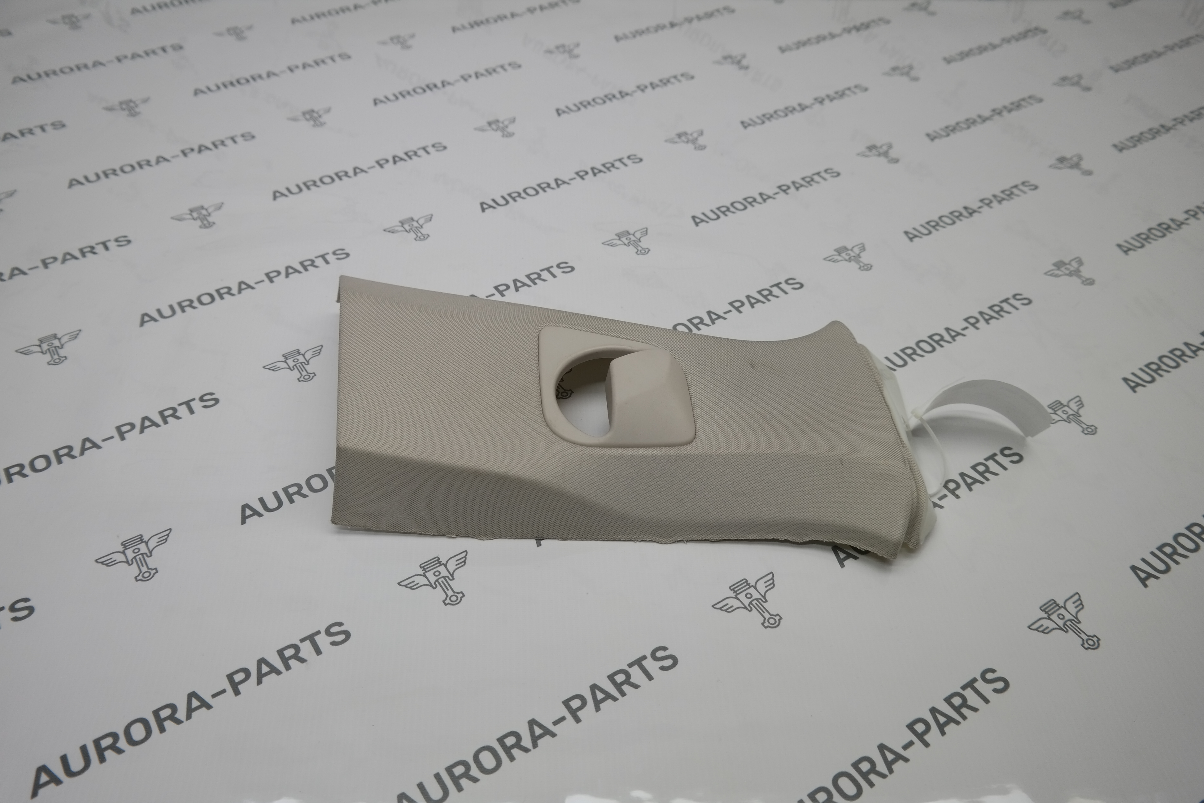 Обшивка стойки B верхняя (elfenbeinweiss) RH BMW X4