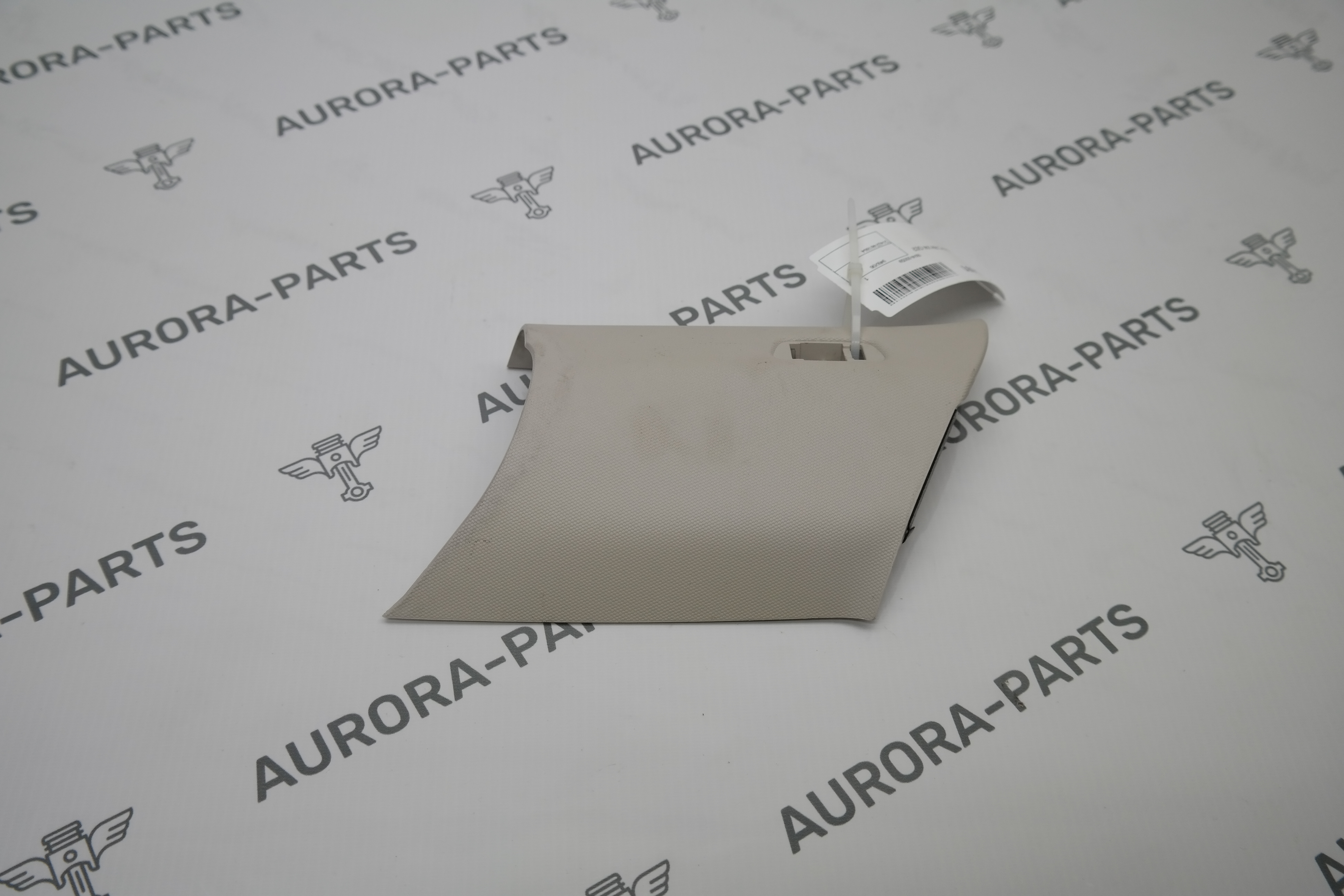 Обшивка стойки C RH BMW X4