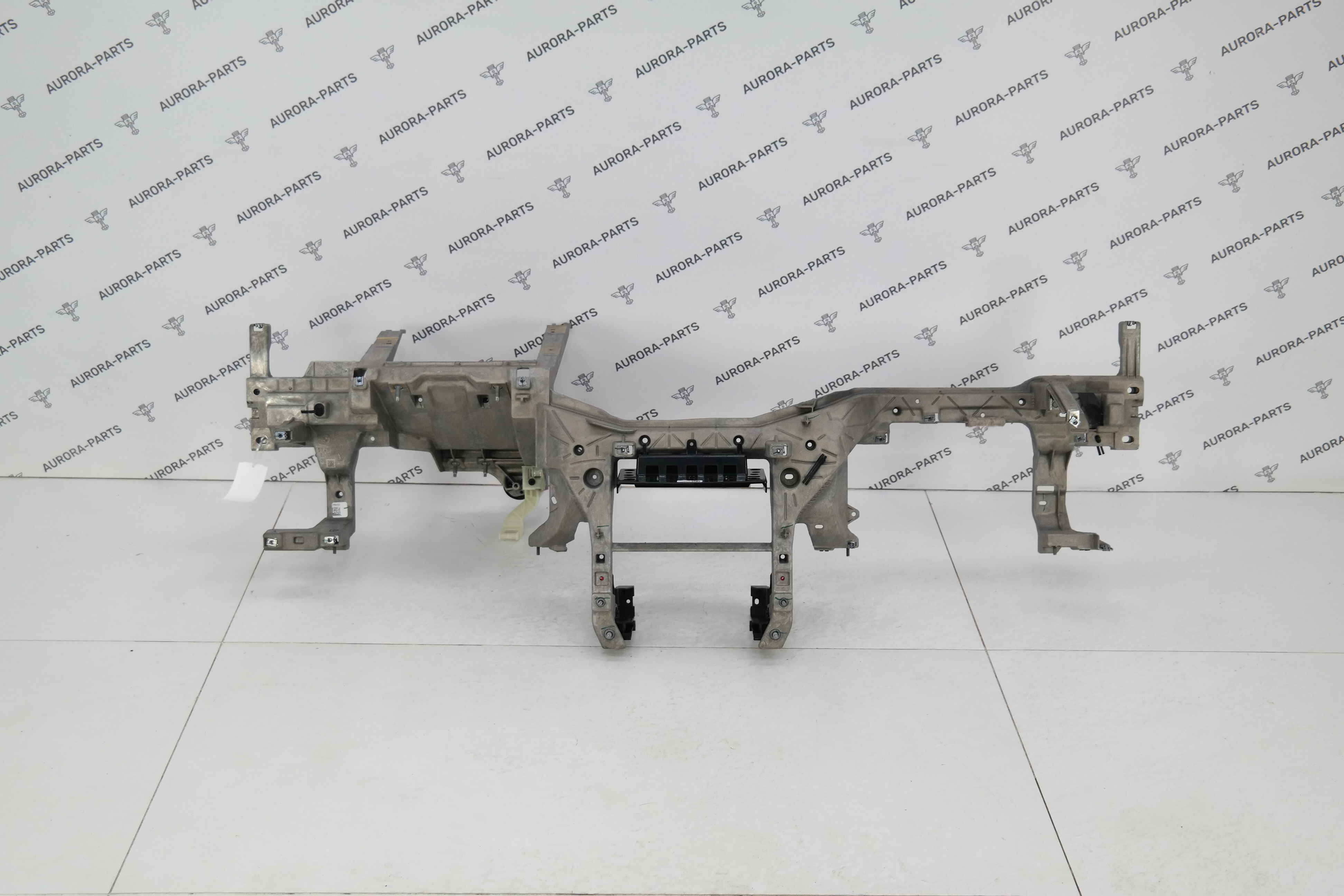 Усилитель (каркас) торпедо BMW X5