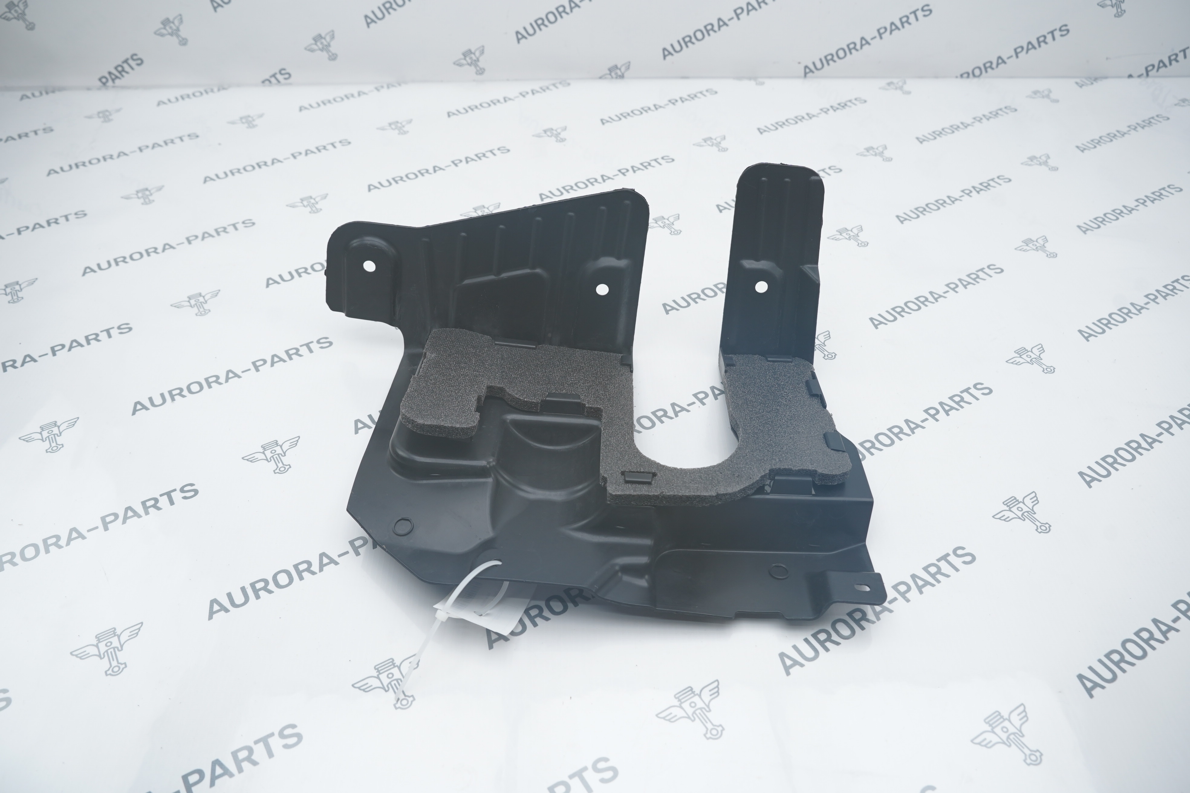 Кожух рулевой рейки RH BMW X5