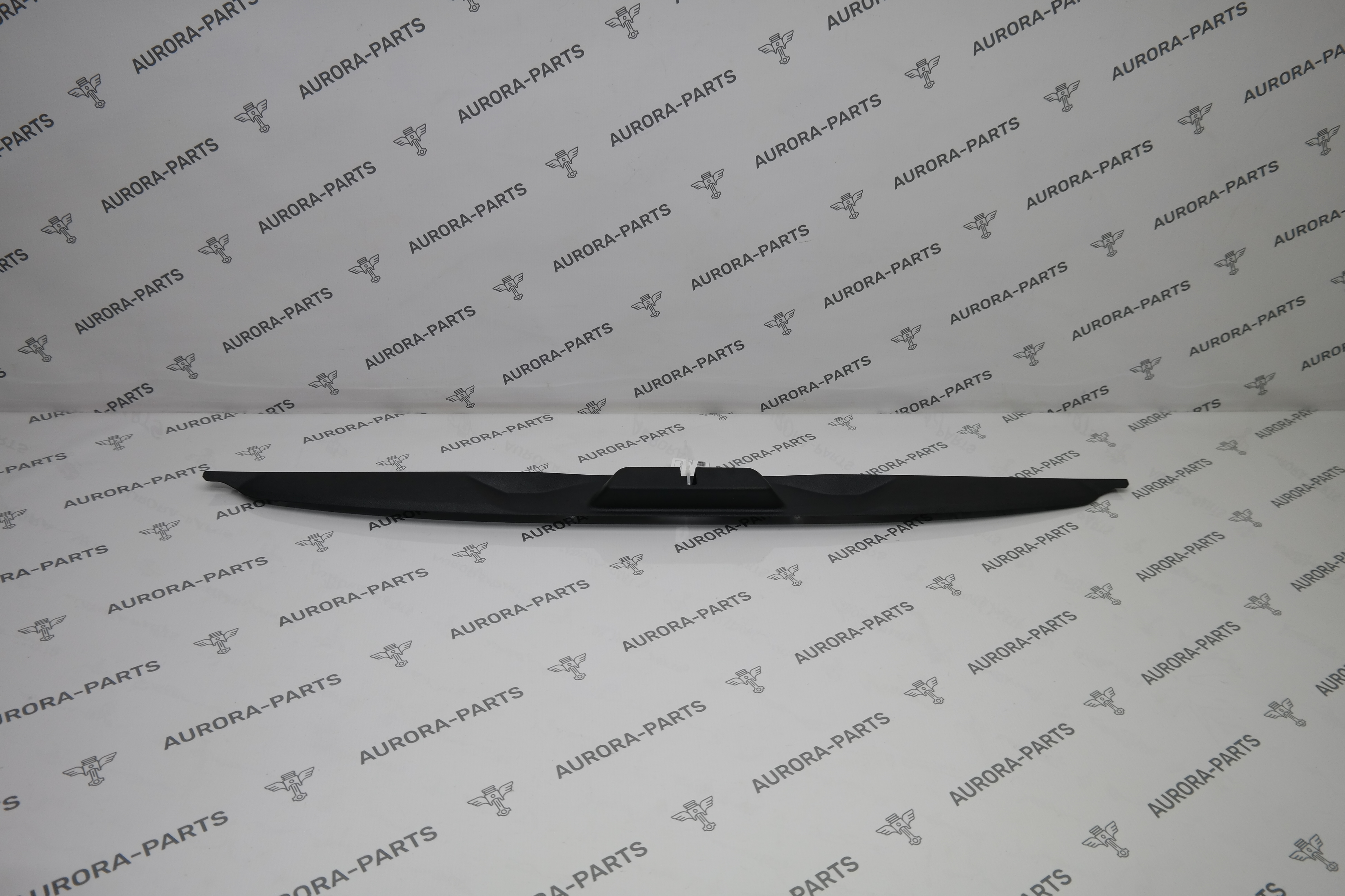 Обшивка задней панели BMW X5