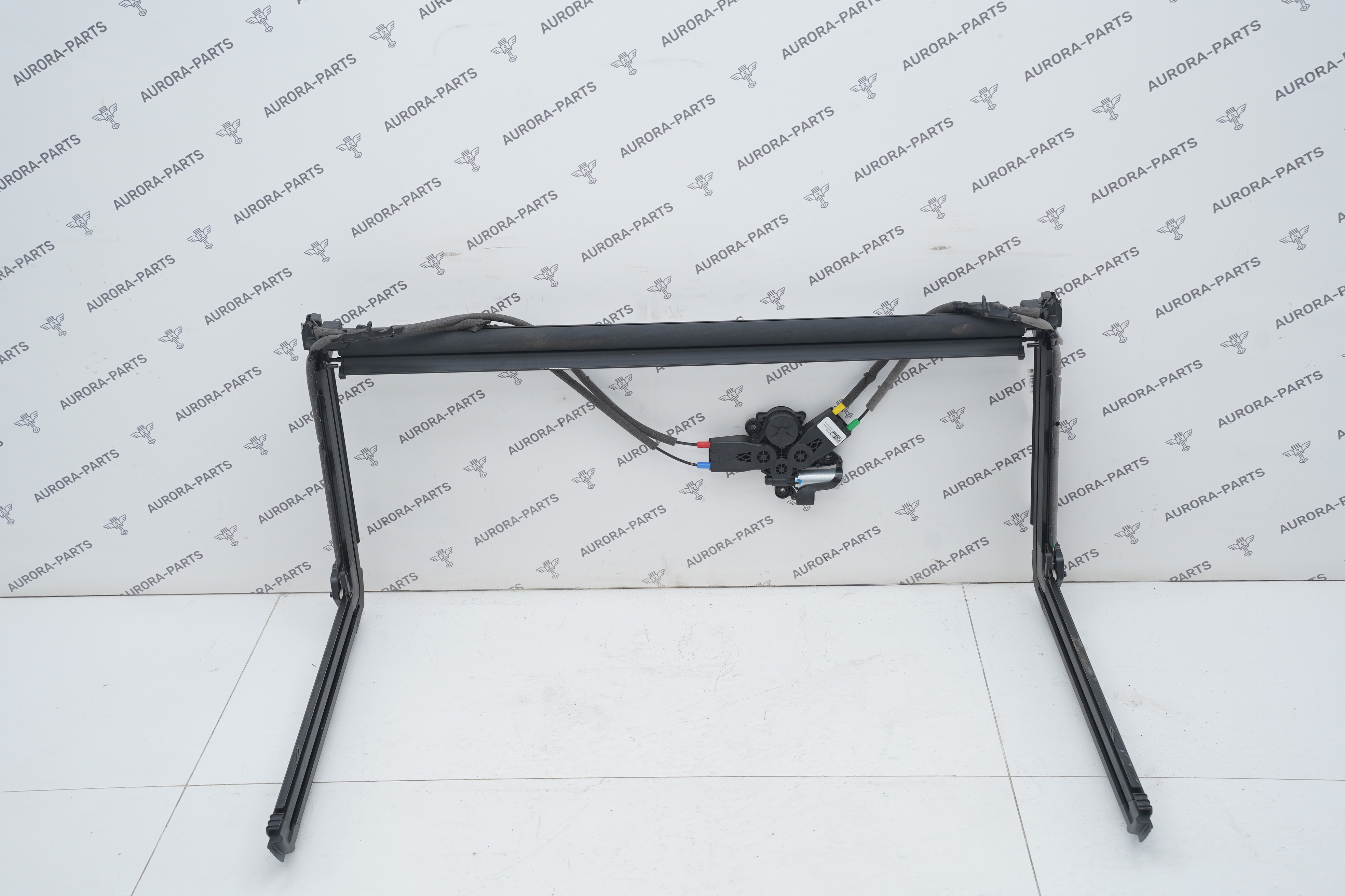 Шторка багажника электро в сборе с механизмом BMW X5