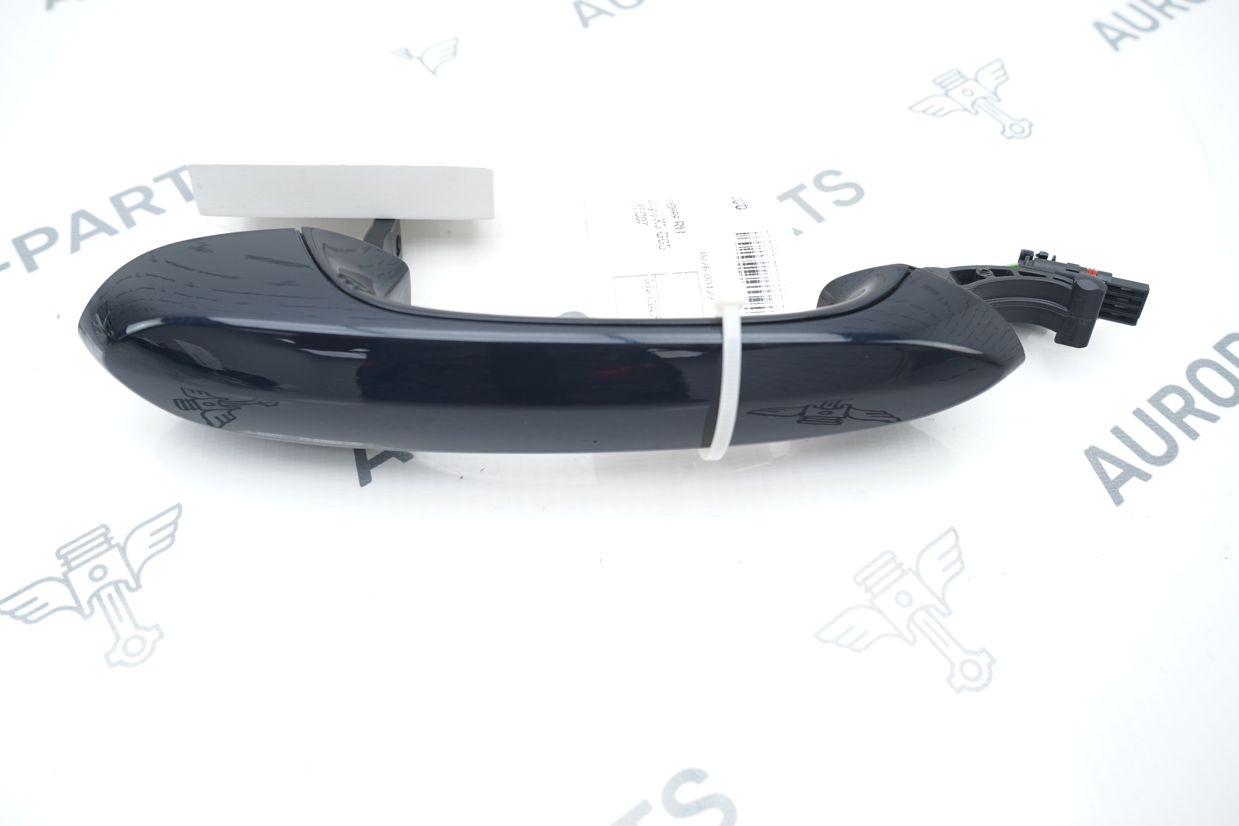 Ручка двери передняя RH (комфортный доступ) BMW X6