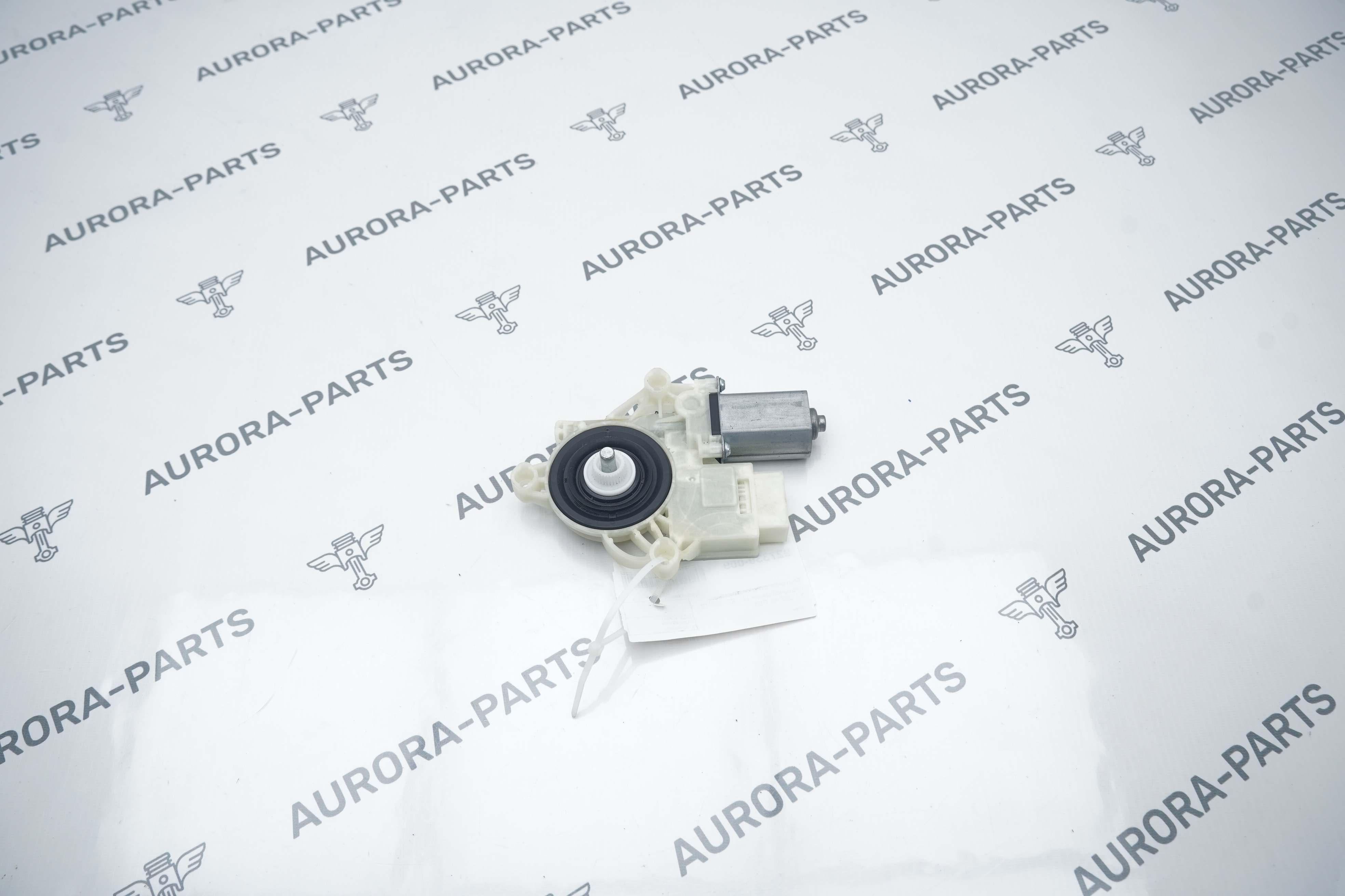 Моторчик стеклоподъёмника передней двери LH BMW X6