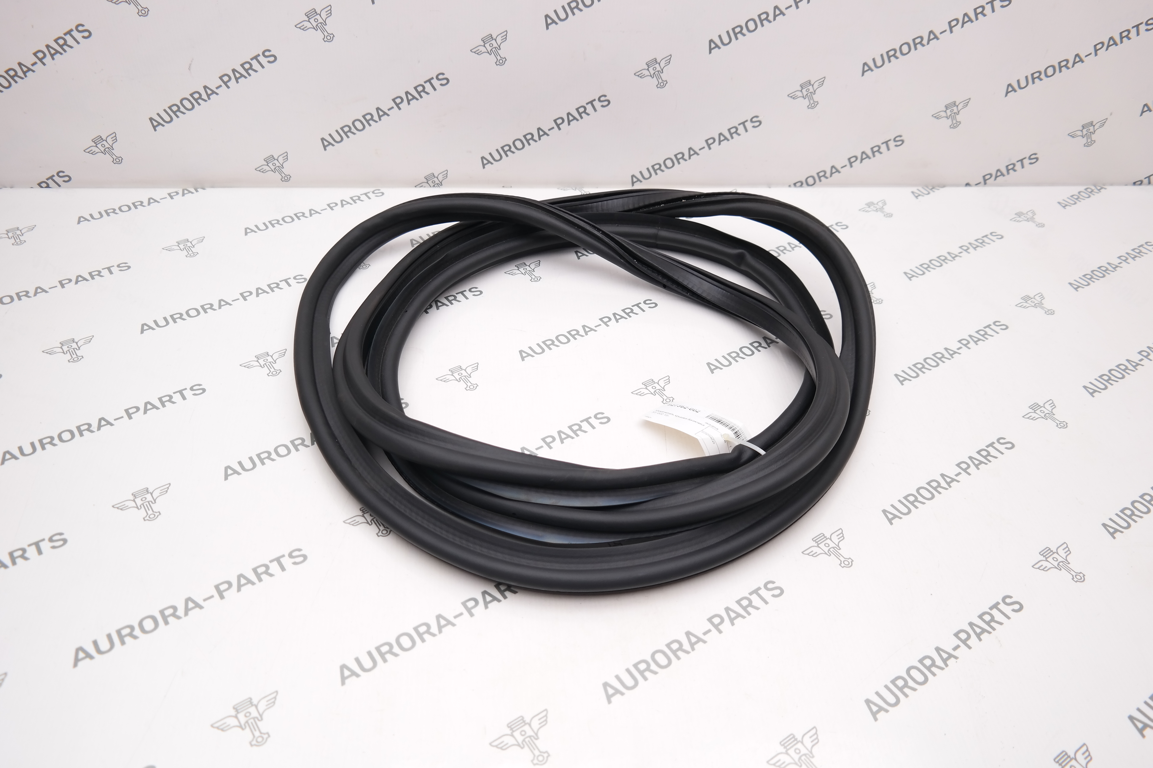 Уплотнитель крышки багажника BMW X4