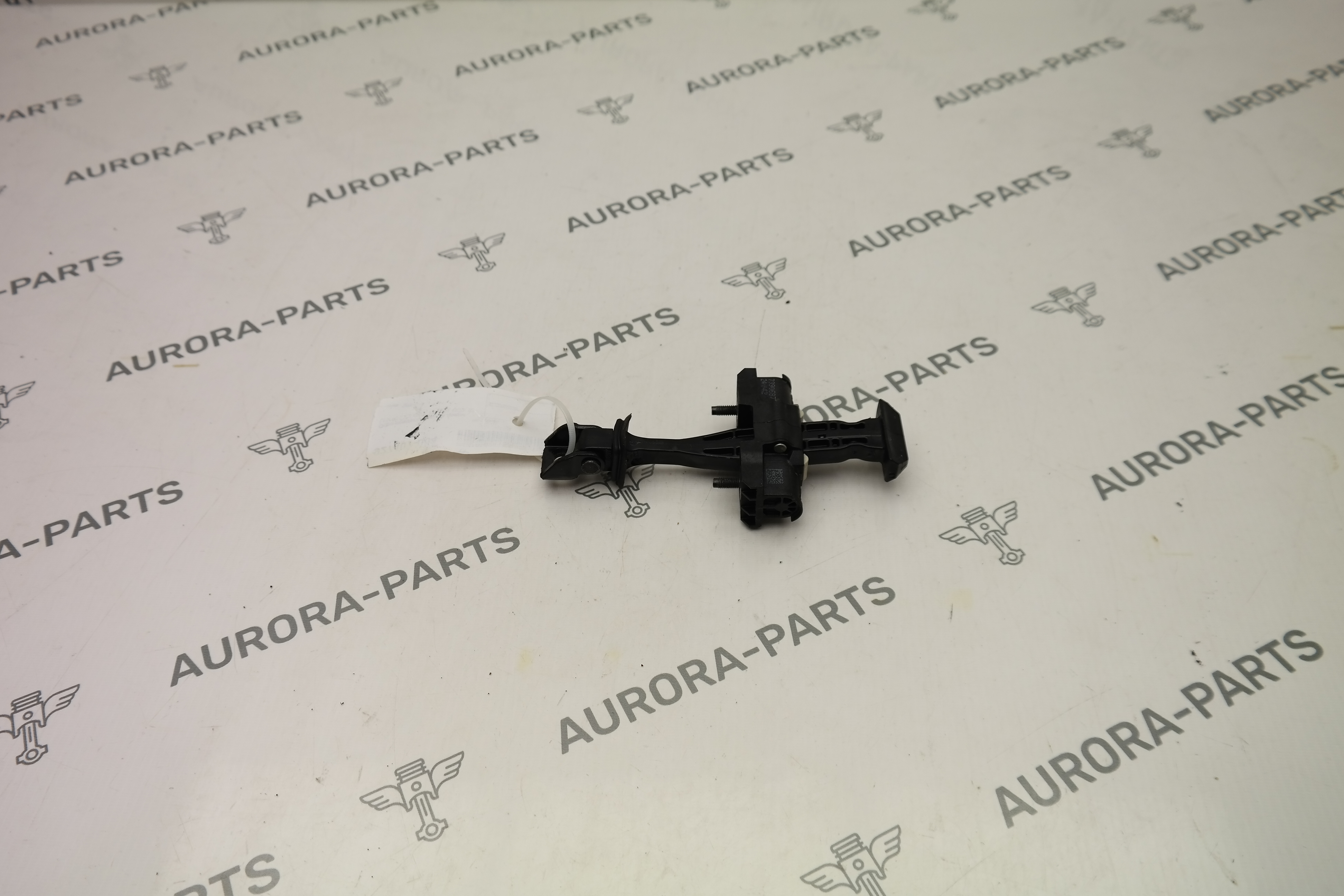 Ограничитель задней двери LH=RH BMW X3