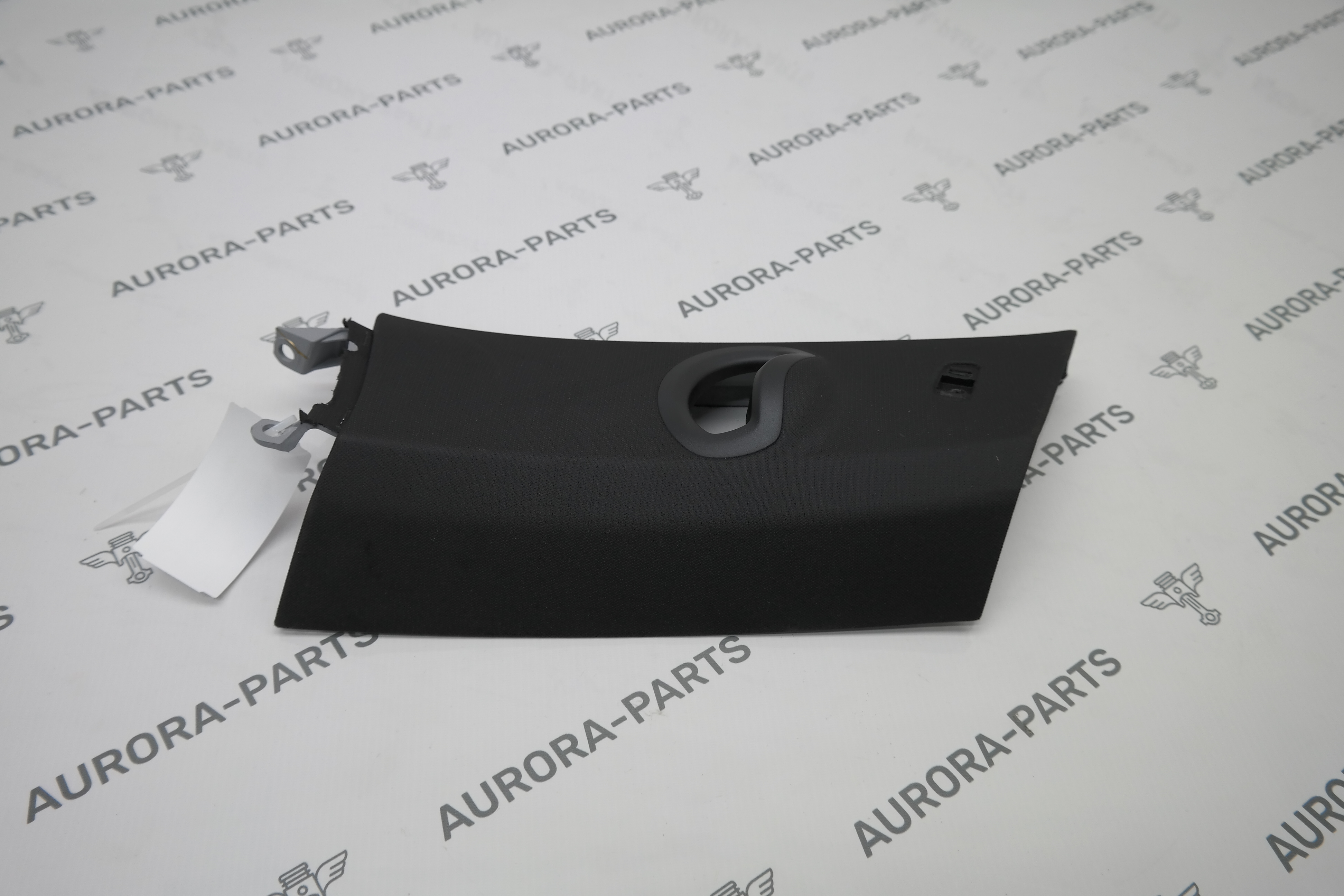 Обшивка стойки C верхняя (anthrazit) RH BMW X5