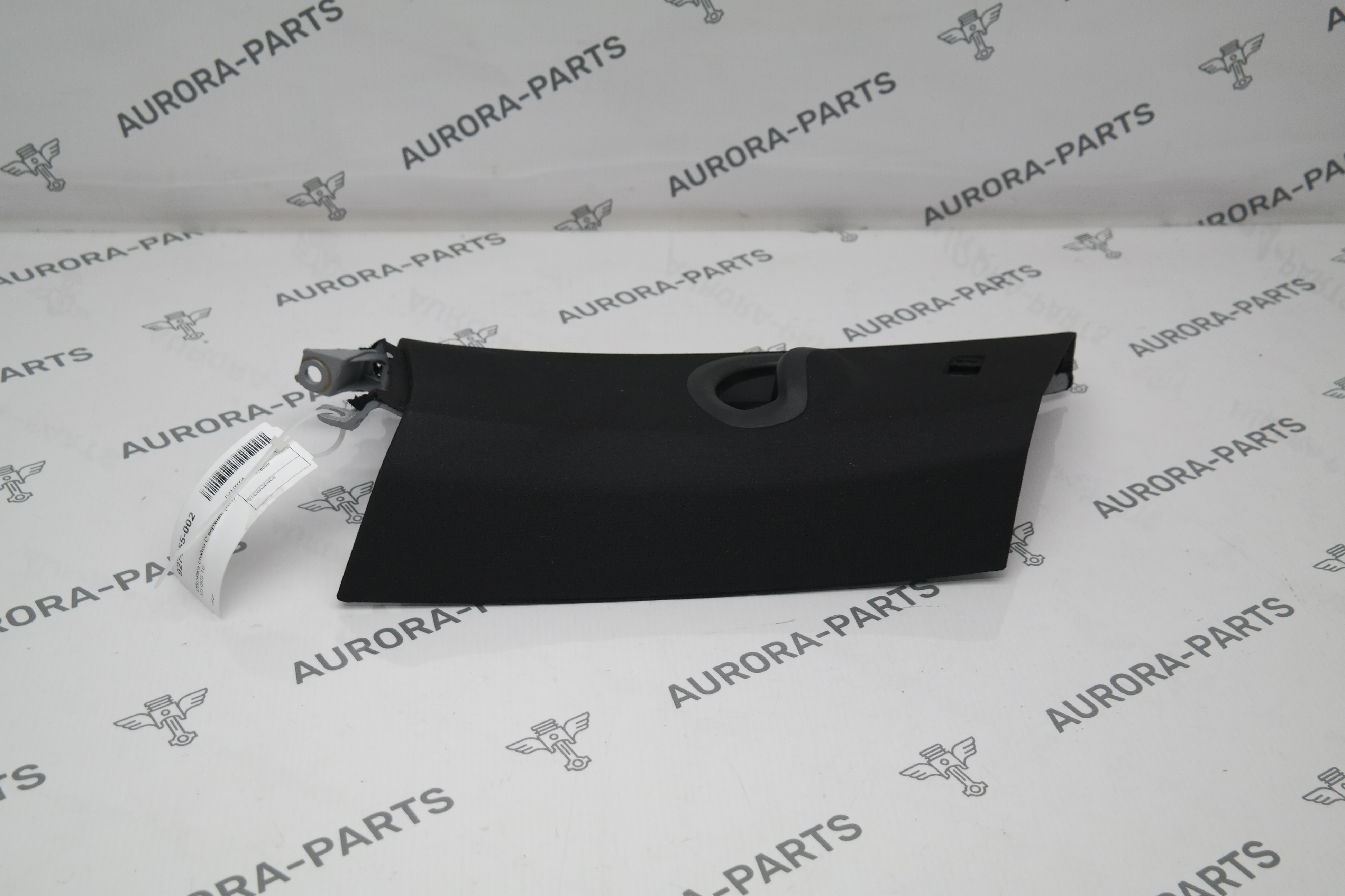 Обшивка стойки C верхняя (anthrazit) RH BMW X5