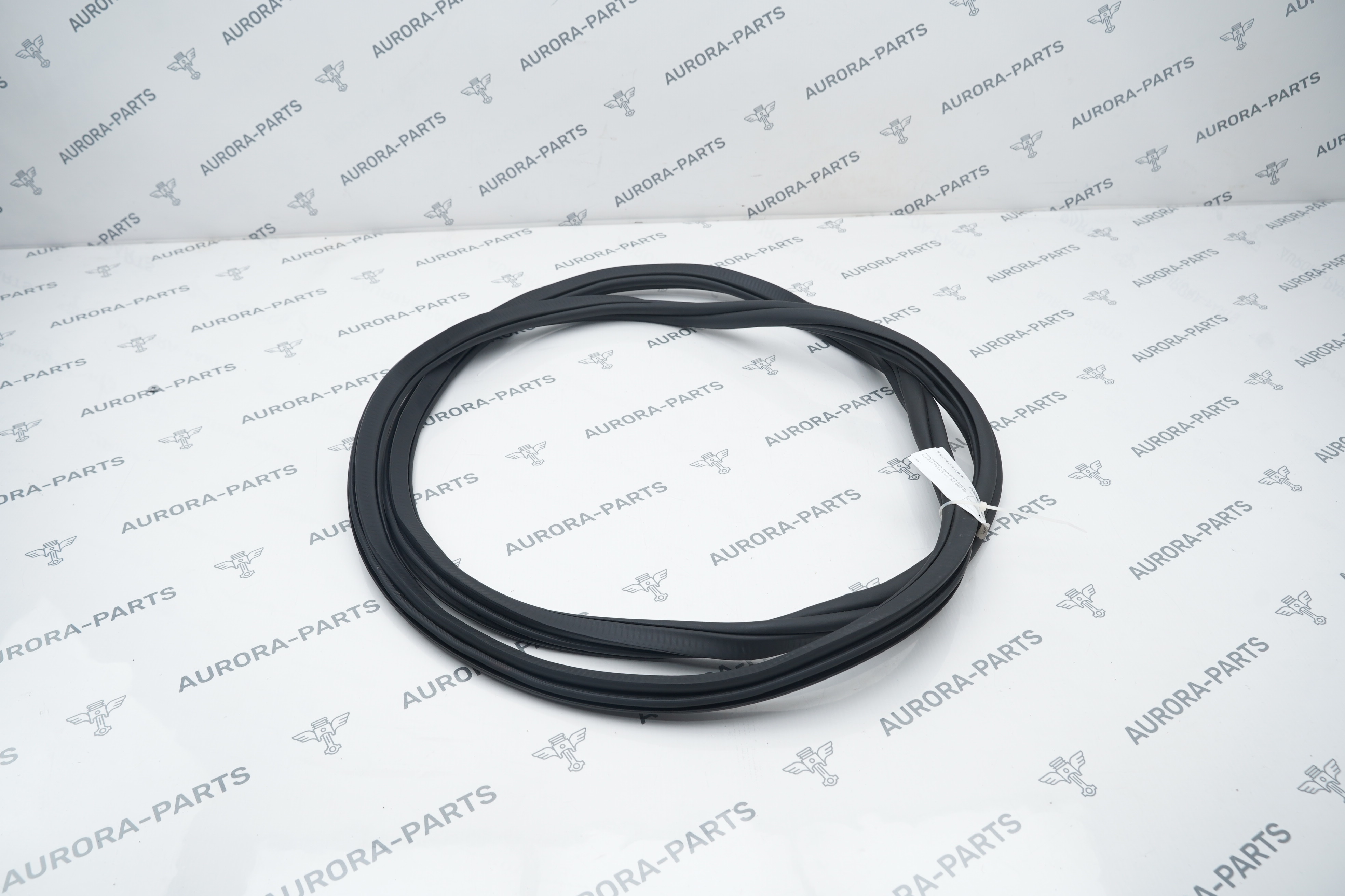 Уплотнитель передней двери LH=RH BMW X5