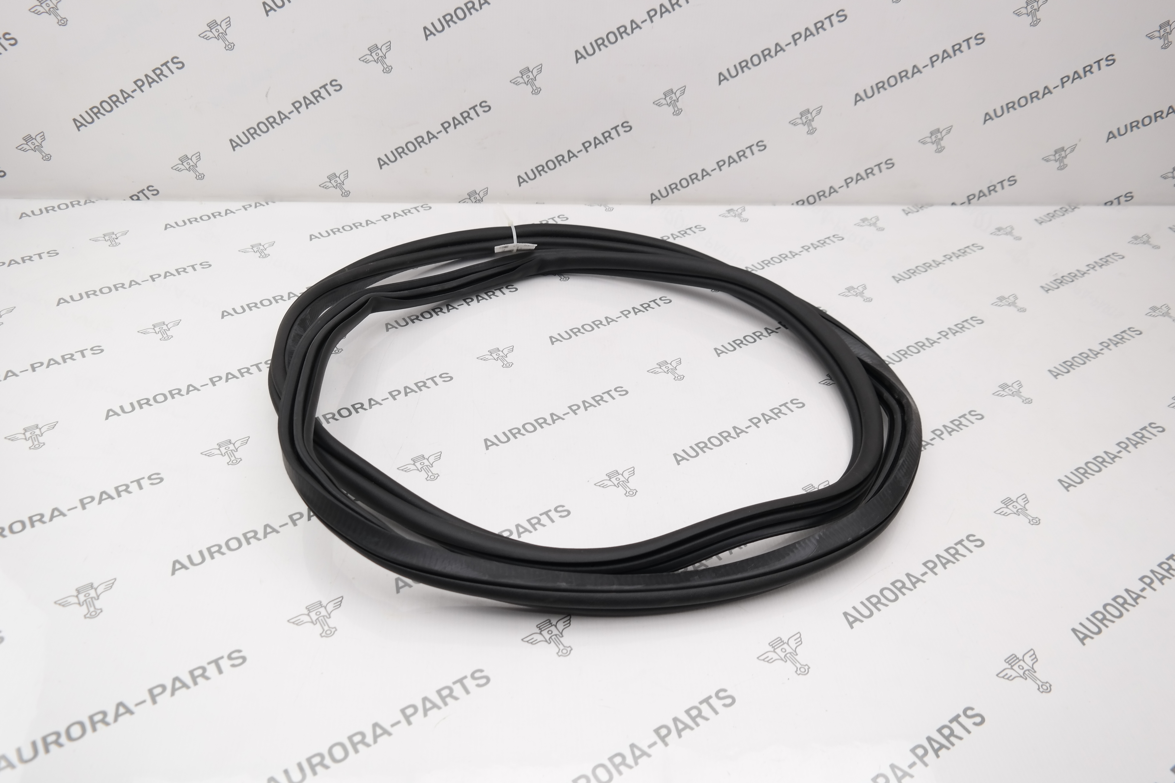 Уплотнитель задней двери LH=RH BMW X5