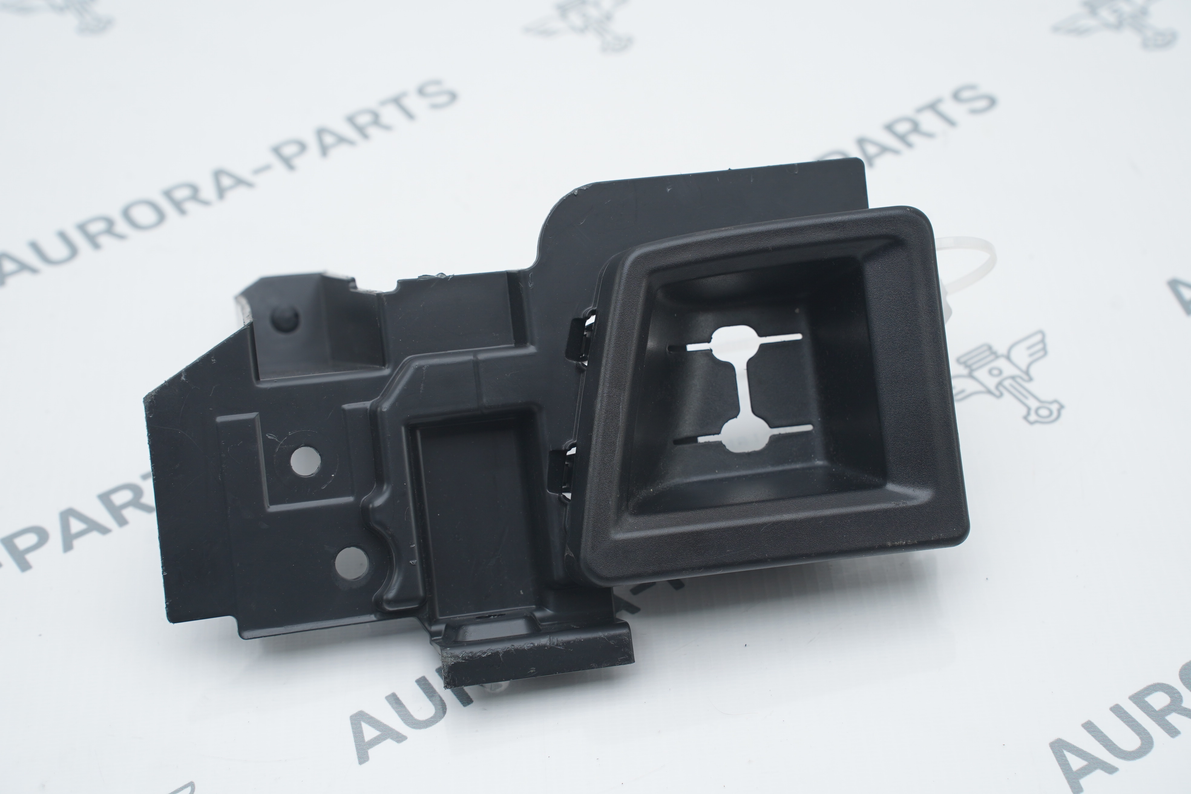 Накладка багажника RH BMW X5