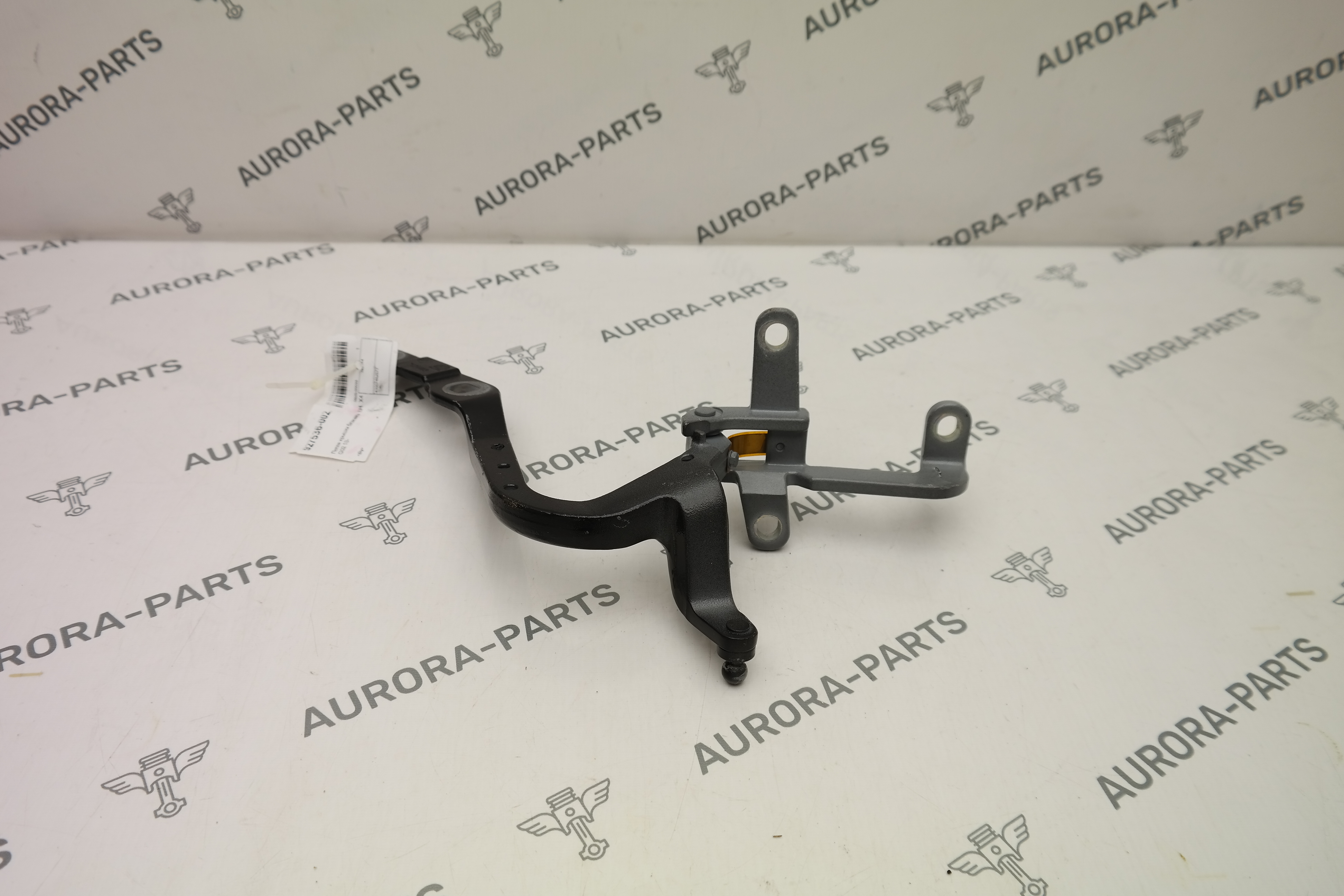 Петля крышки багажника LH BMW X4