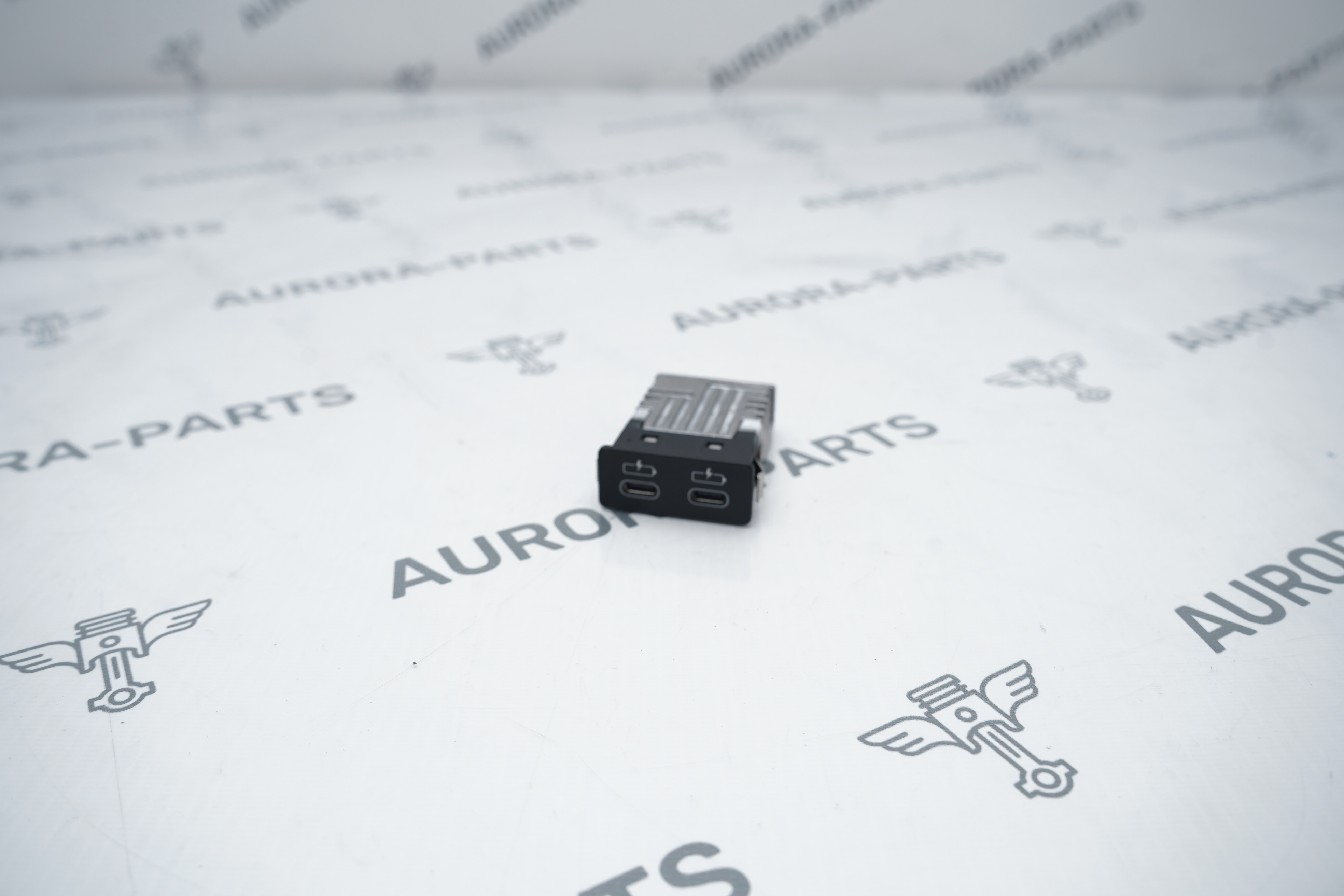 Разъём USB TYPE C BMW X5