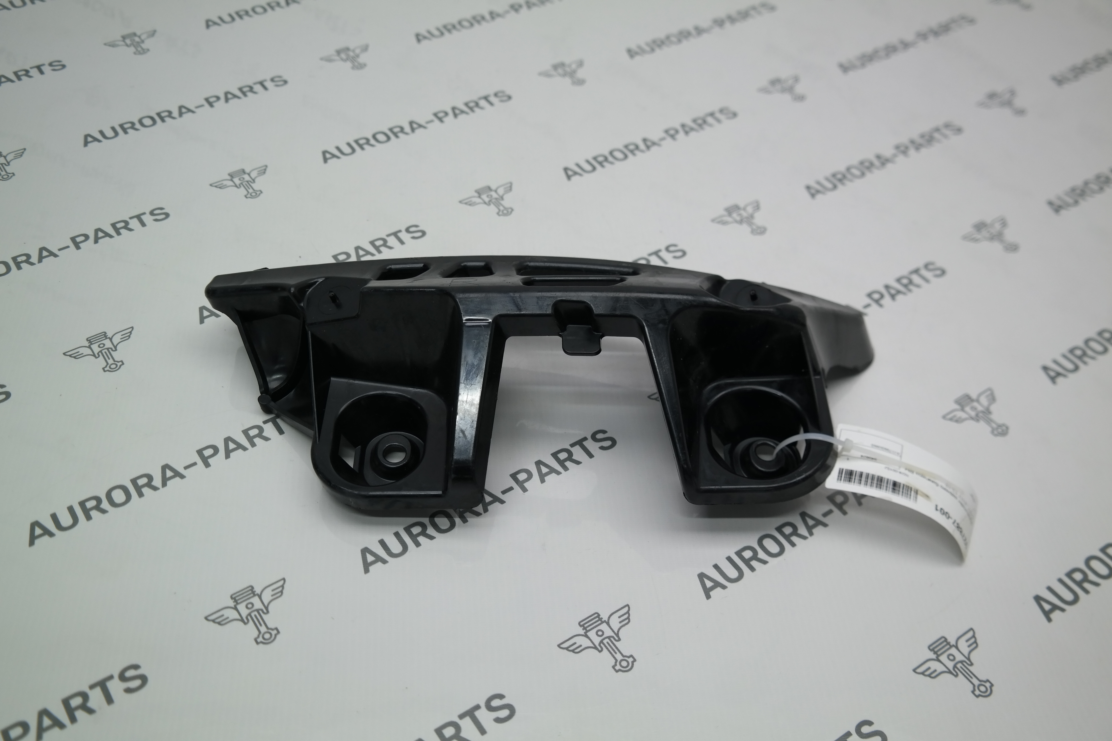 Кронштейн заднего бампера RН Mercedes CLA