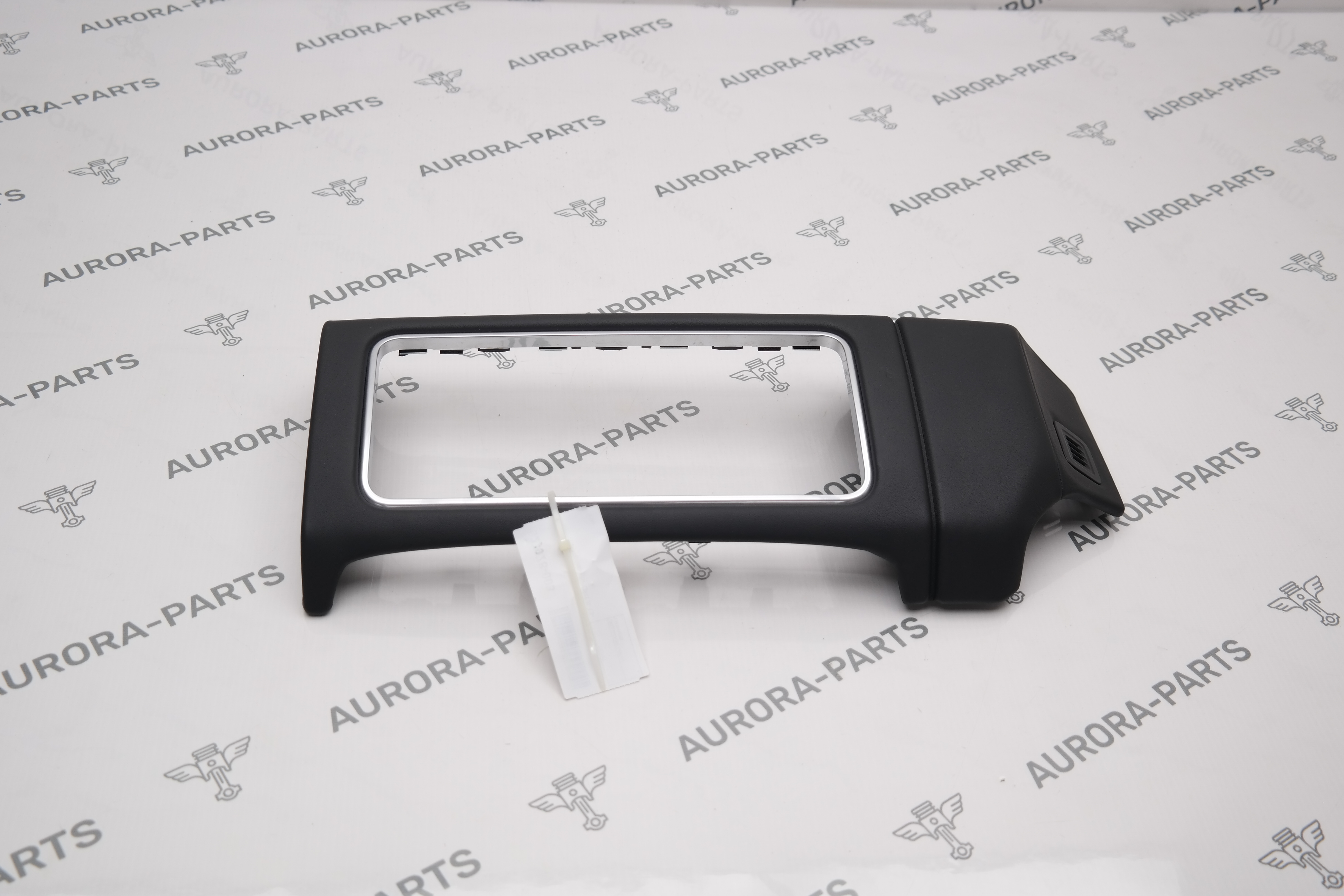 Накладка торпеды Land Rover Range Rover Sport