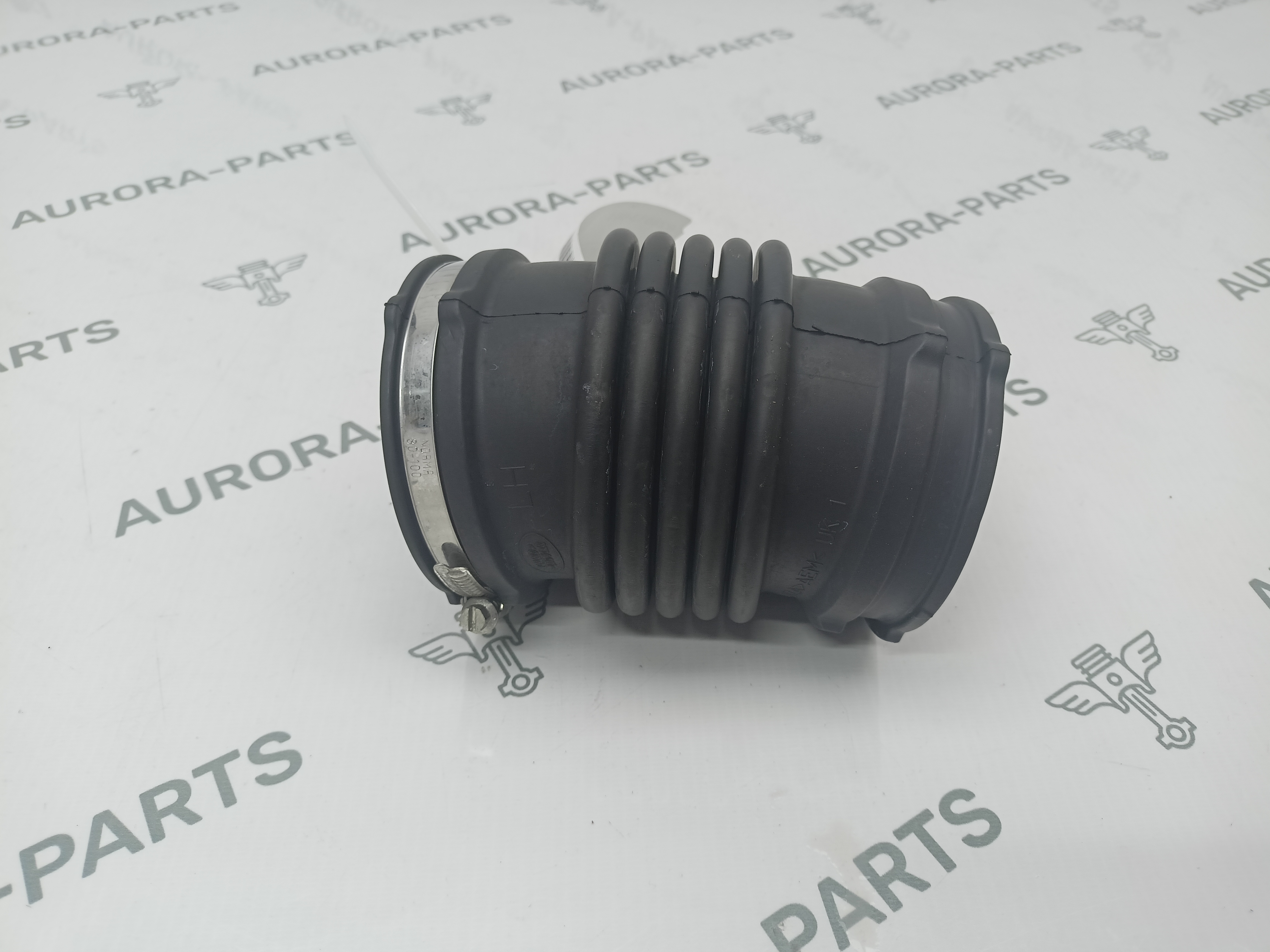 Патрубок воздушного фильтра LH Land Rover Range Rover 30DDTX