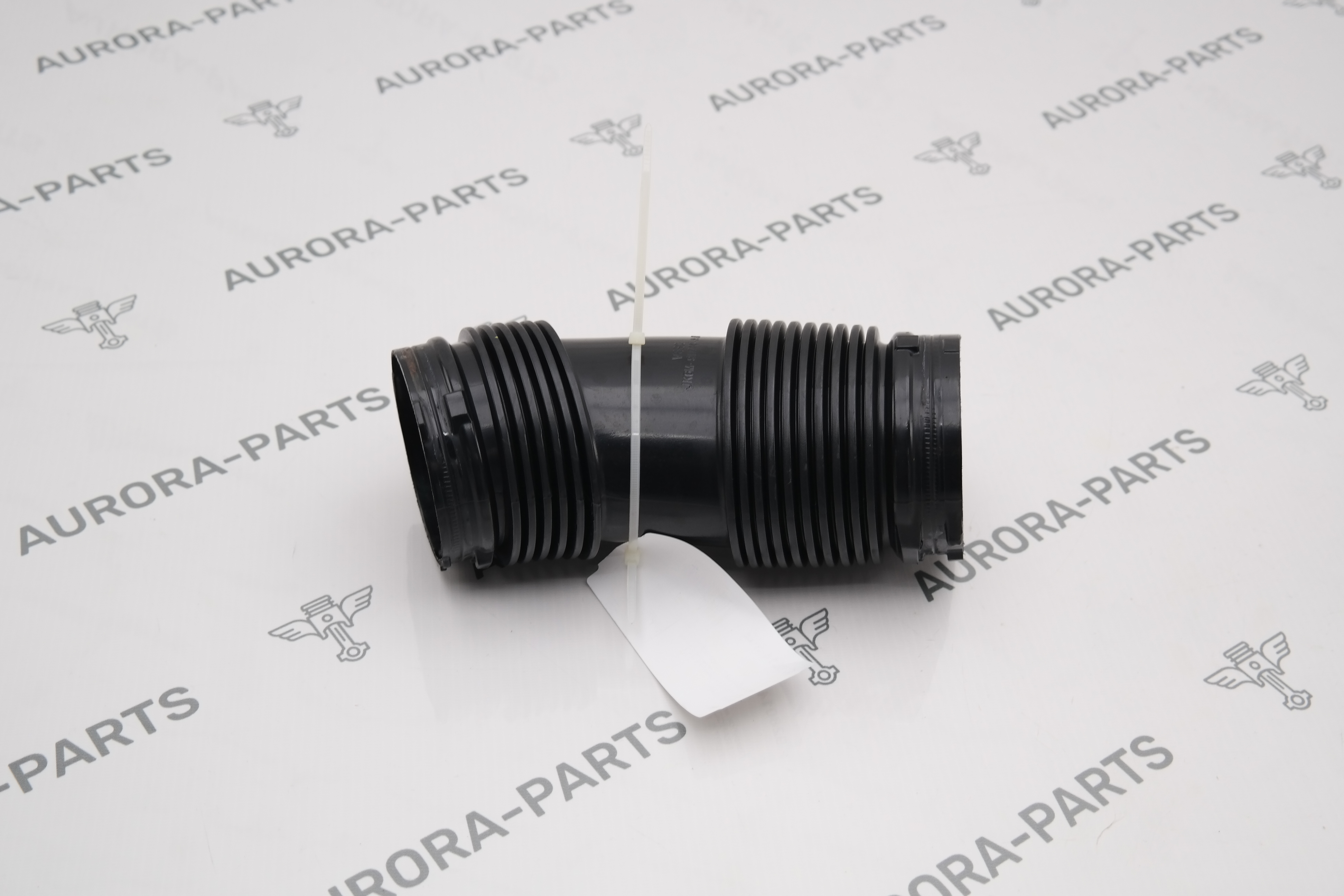 Патрубок воздушного фильтра RH Land Rover Range Rover 30DDTX