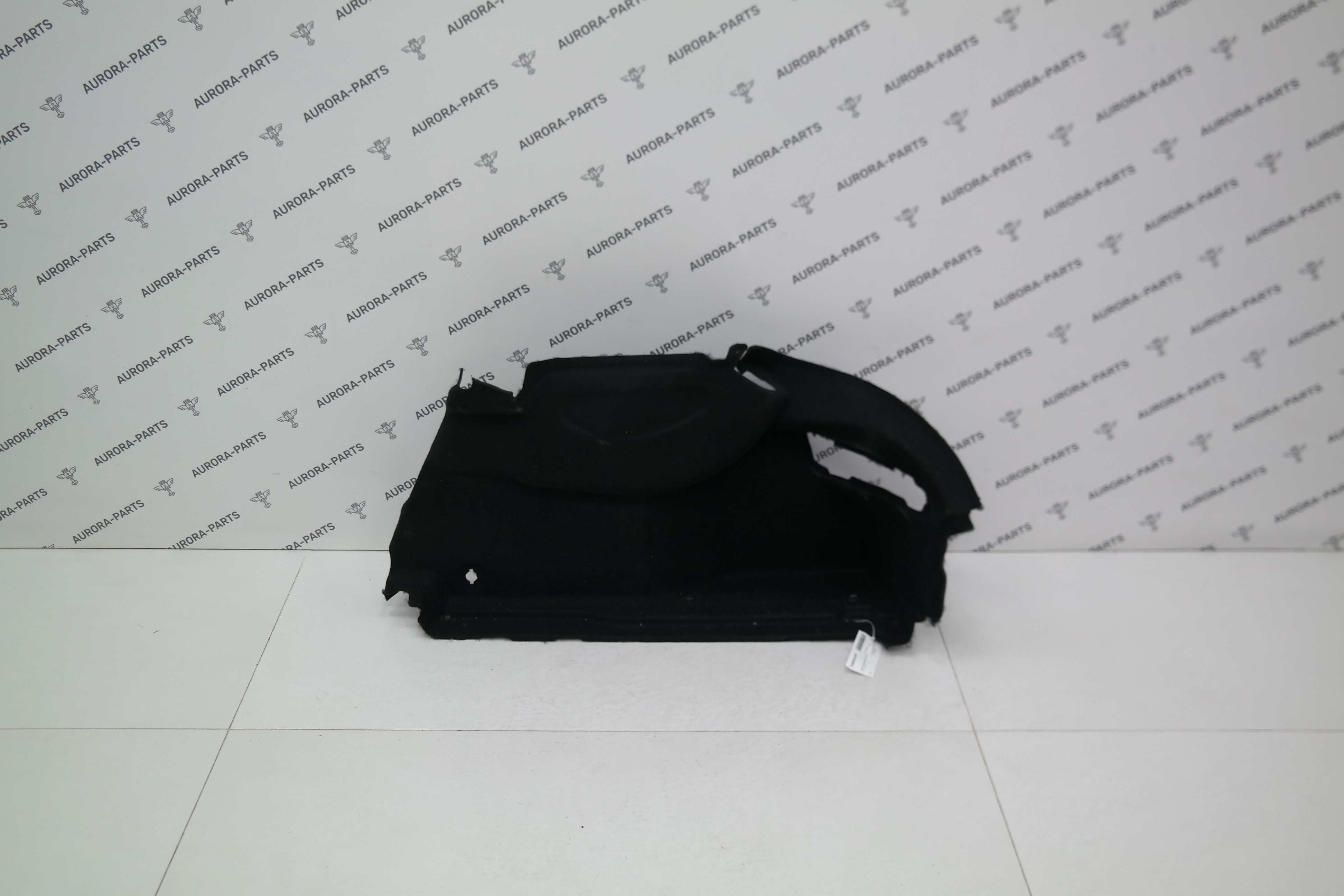 Обшивка багажника RH Mercedes CLA