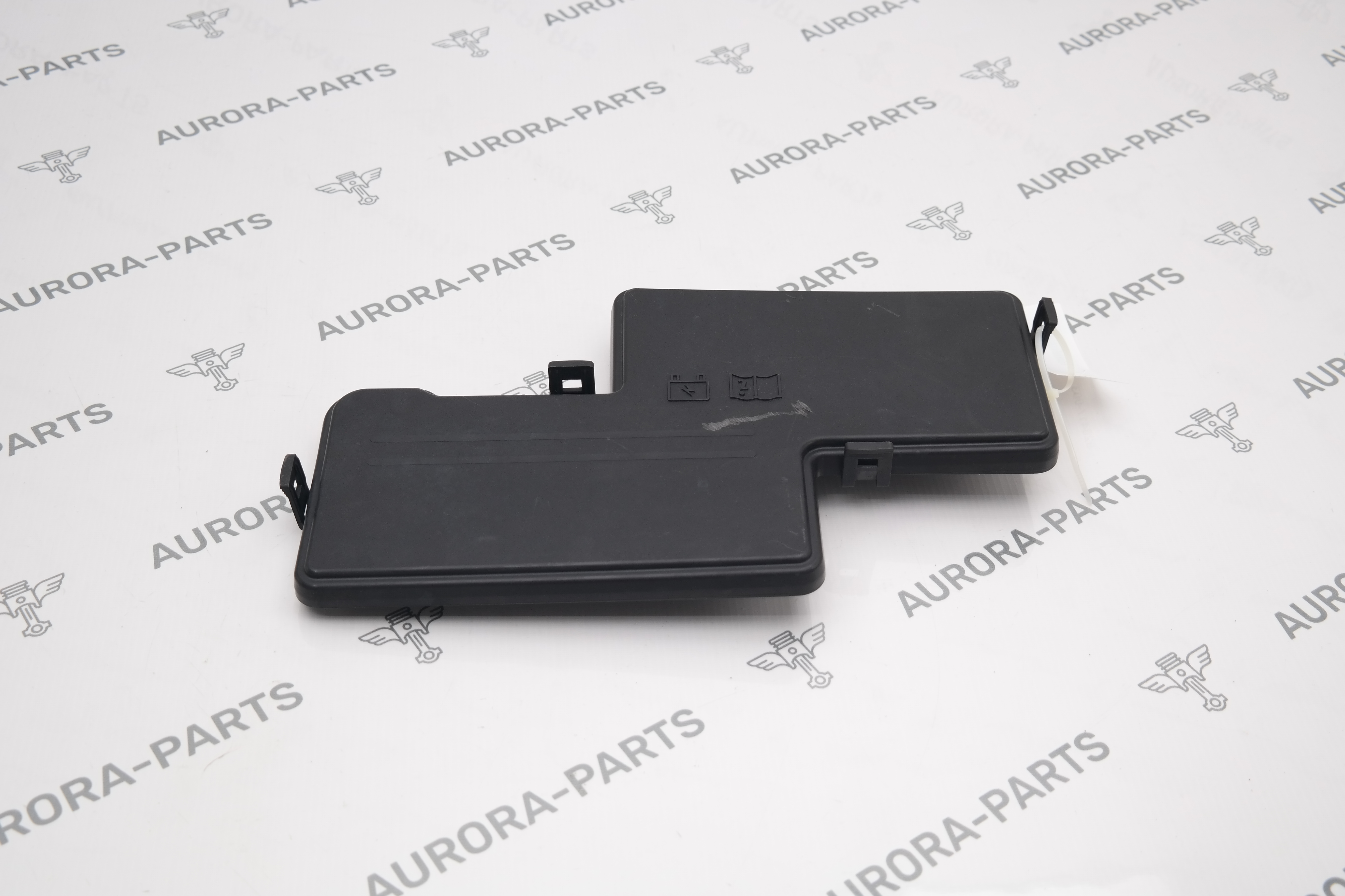 Крышка блока предохранителей Land Rover Defender