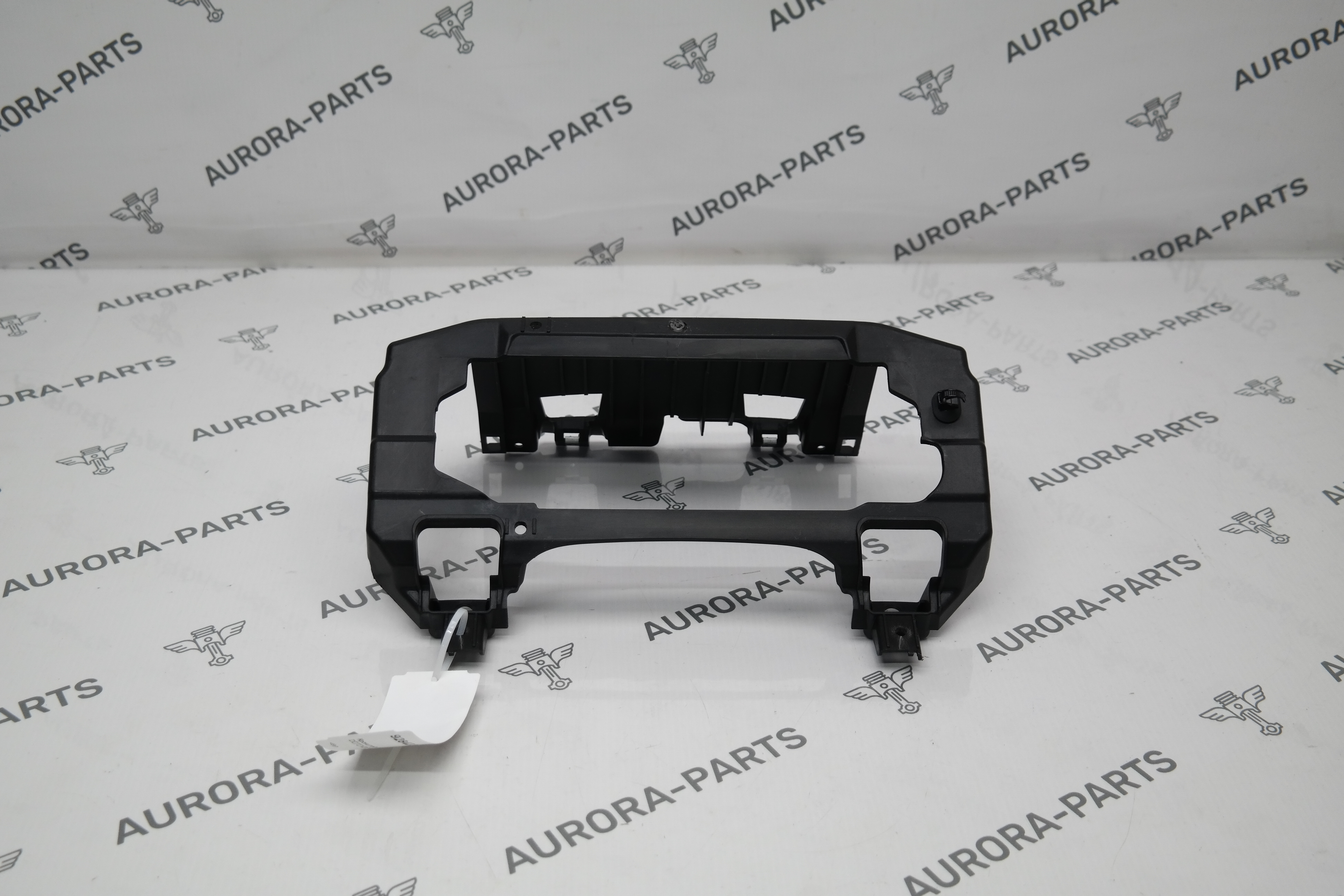 Кронштейн бардачка Land Rover Defender