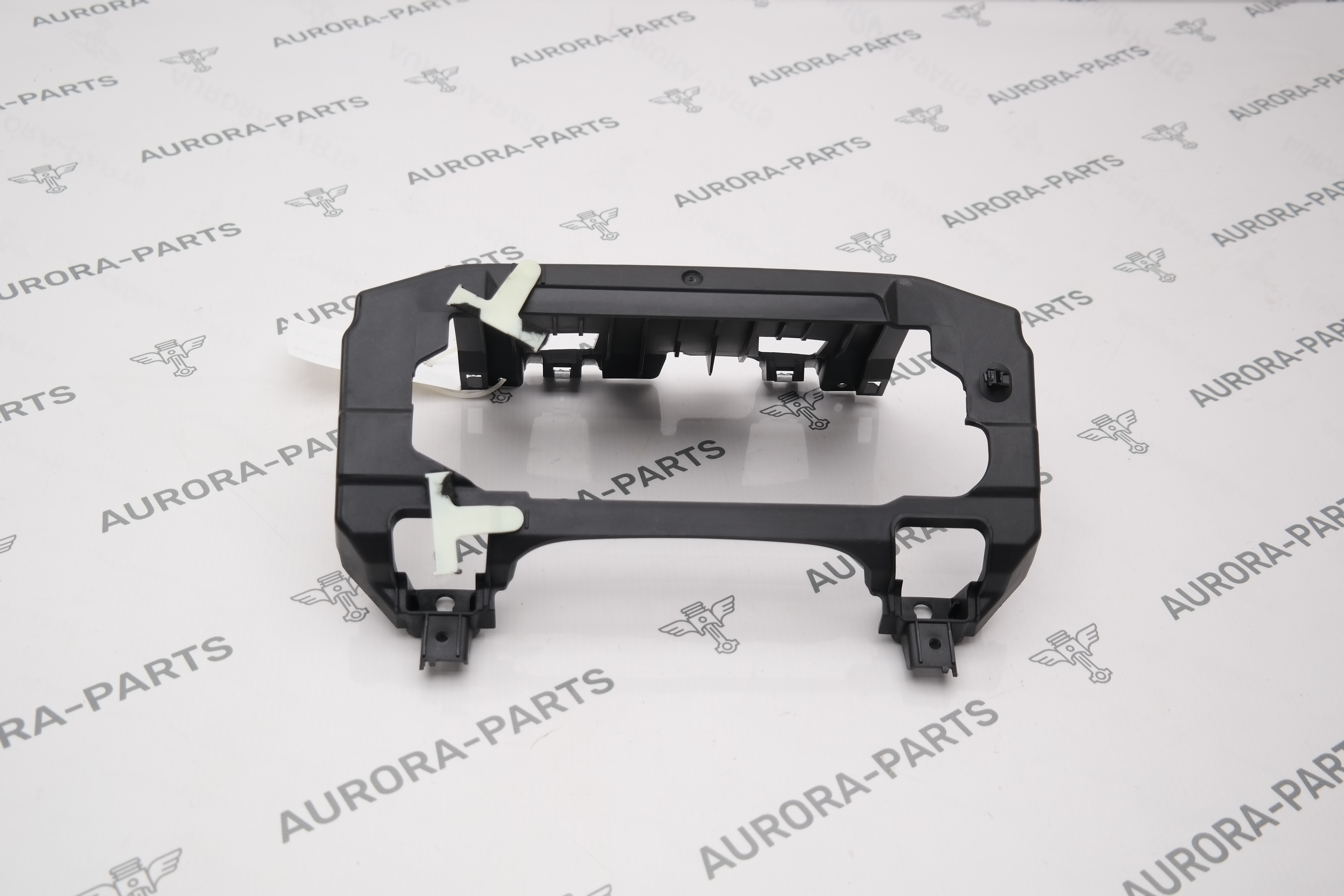 Кронштейн бардачка Land Rover Defender